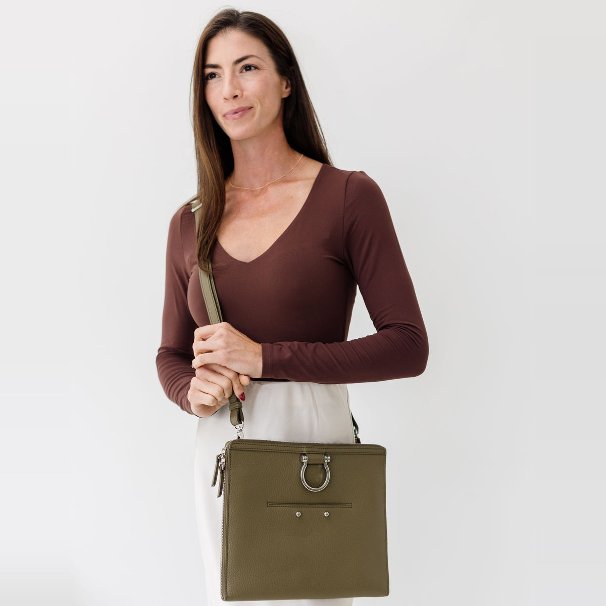 Sapahn M Crossbody in Silver Olive Oil Leather #Color_Silver Olive Oil Leather