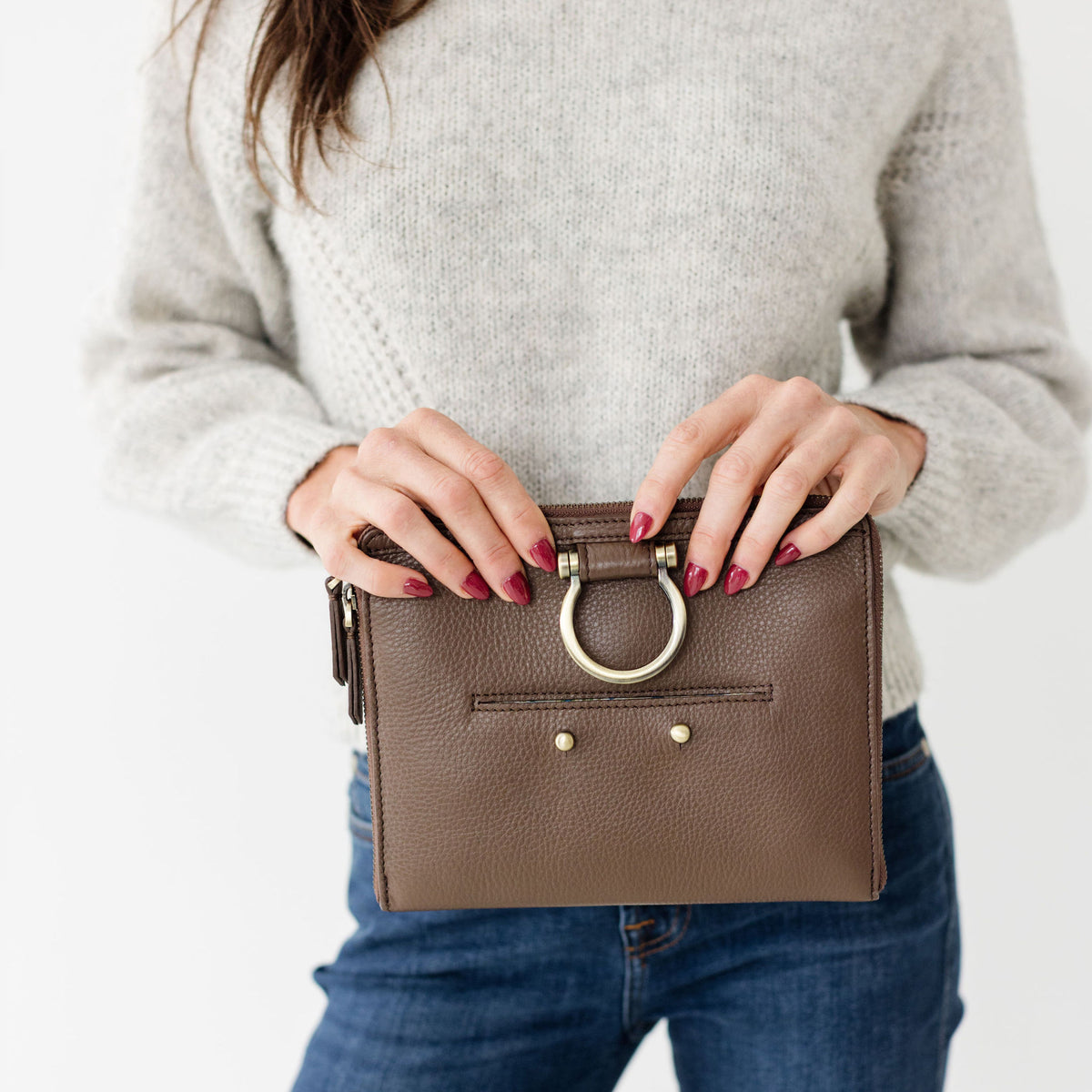 Sapahn M Mini Crossbody in Toffee Oil Leather #Color_Toffee Oil Leather
