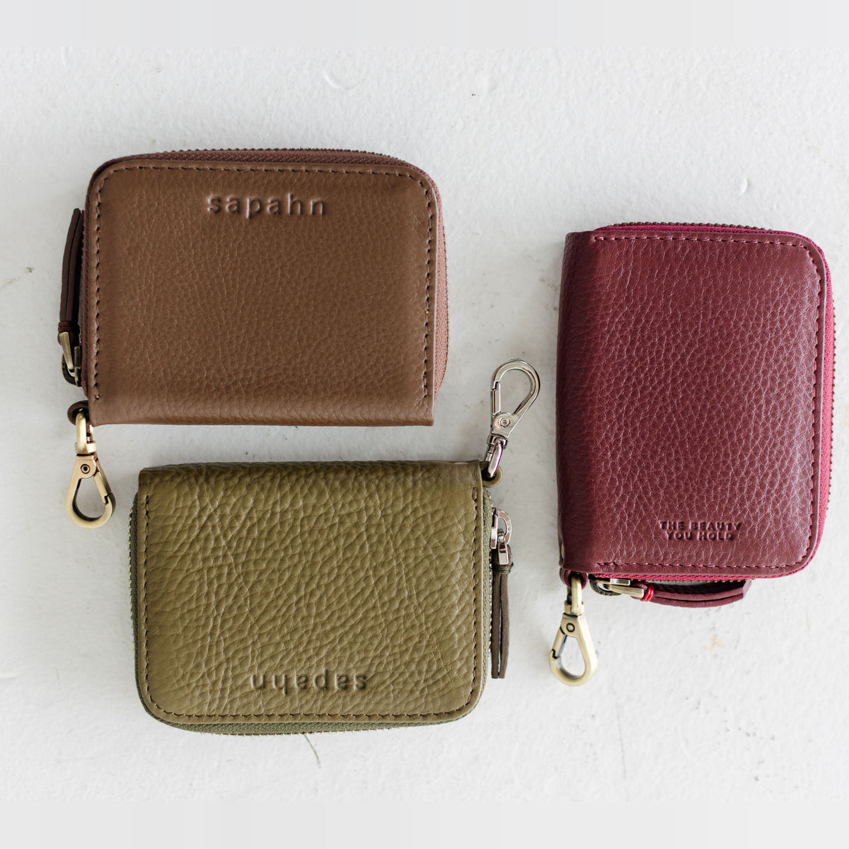 Sapahn Morrison Accordion Card Holder in Burgundy Oil Leather #Color_Burgundy Oil Leather