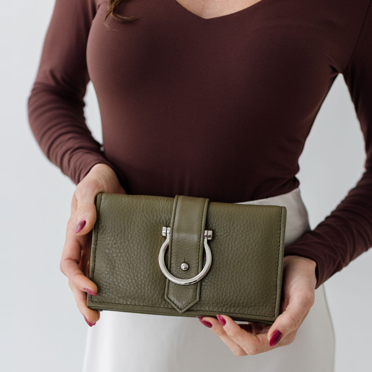 Sapahn Staney Crossbody in Silver Olive Oil Leather #Color_Silver Olive Oil Leather