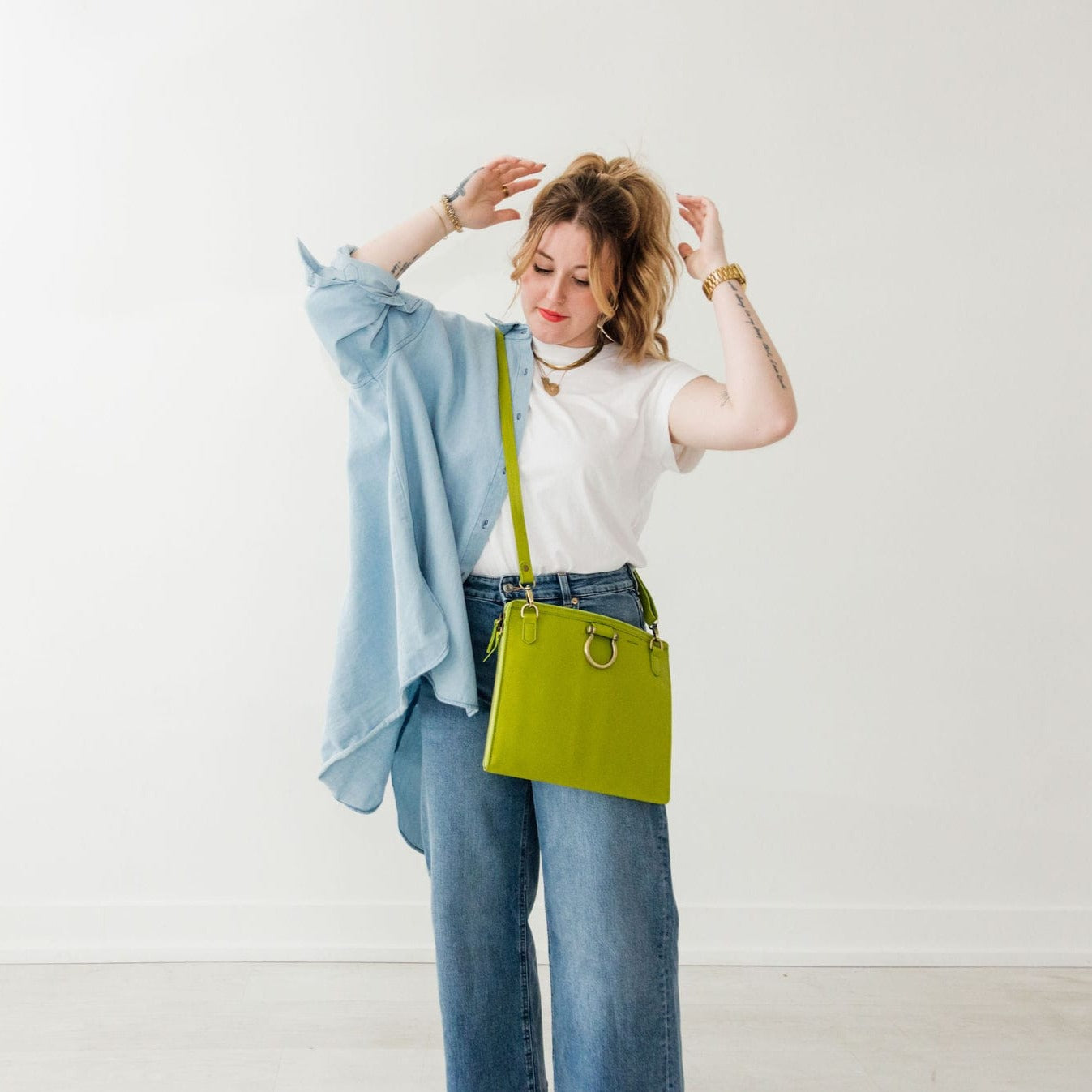 M Crossbody - | Sapahn.