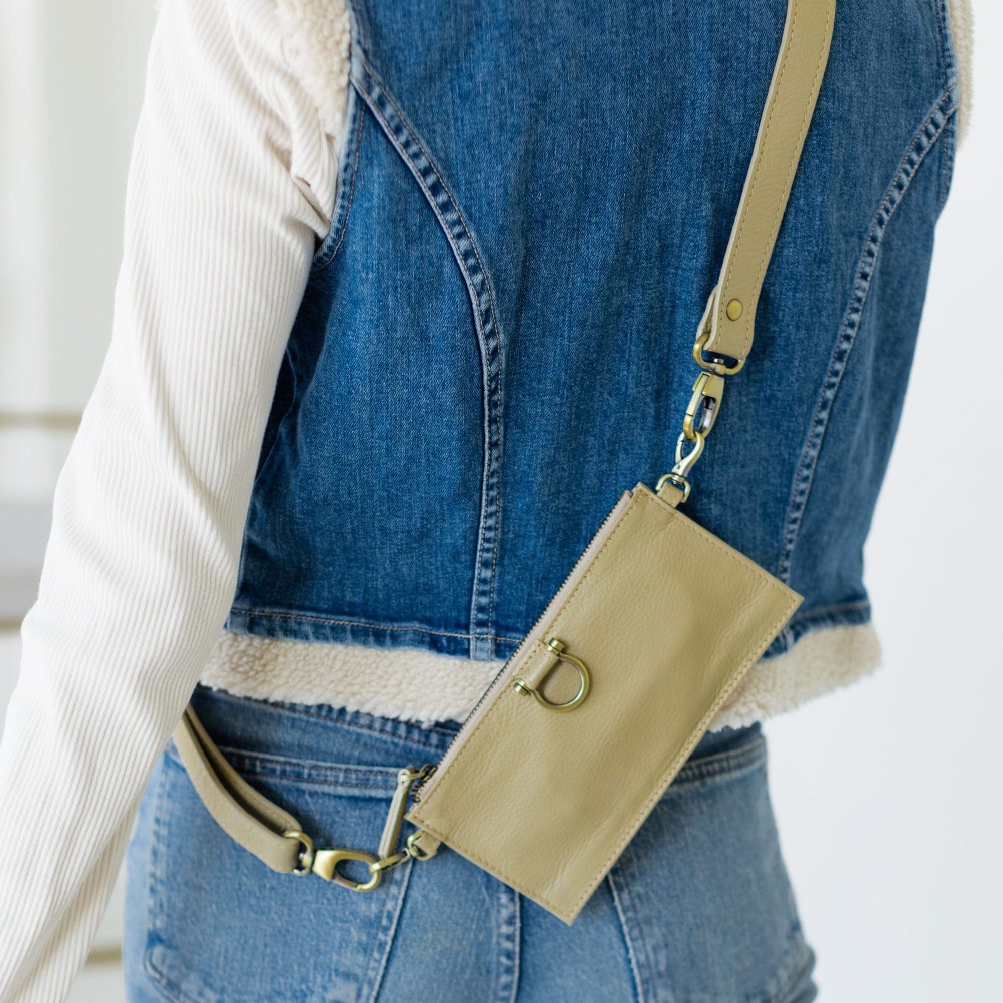 Evelyn Wristlet Wallet - | Sapahn.