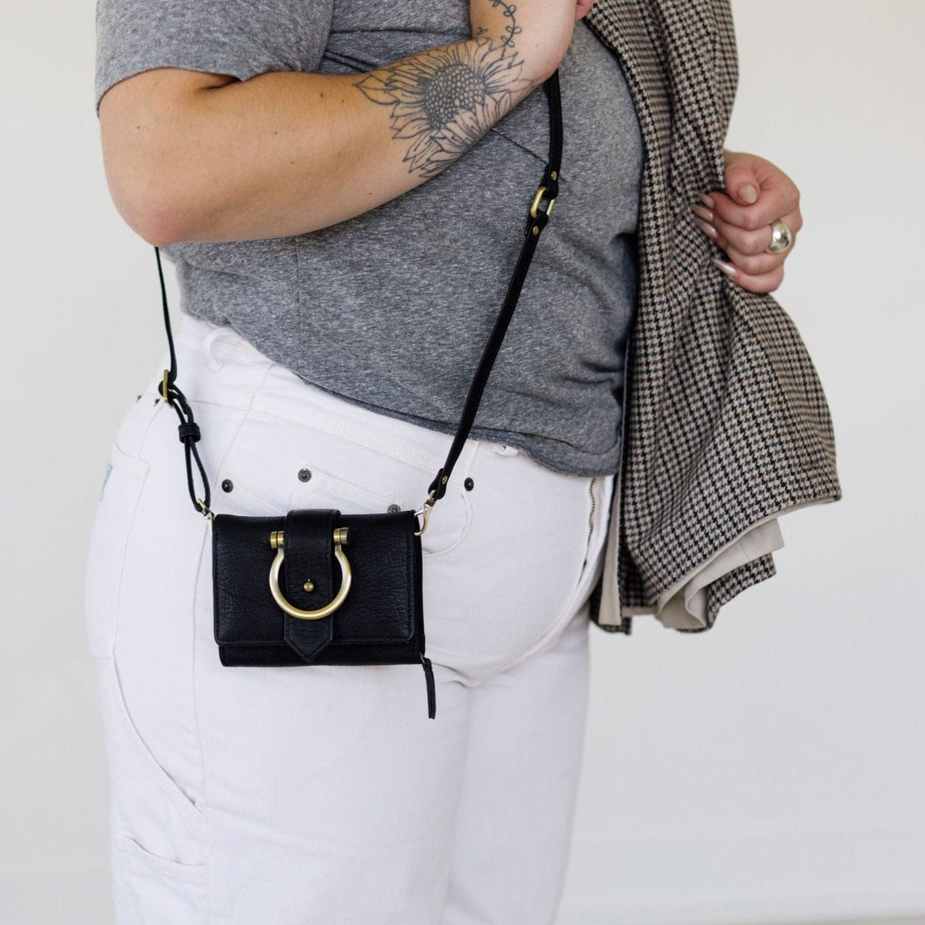 Felix Crossbody Wallet - | Sapahn.