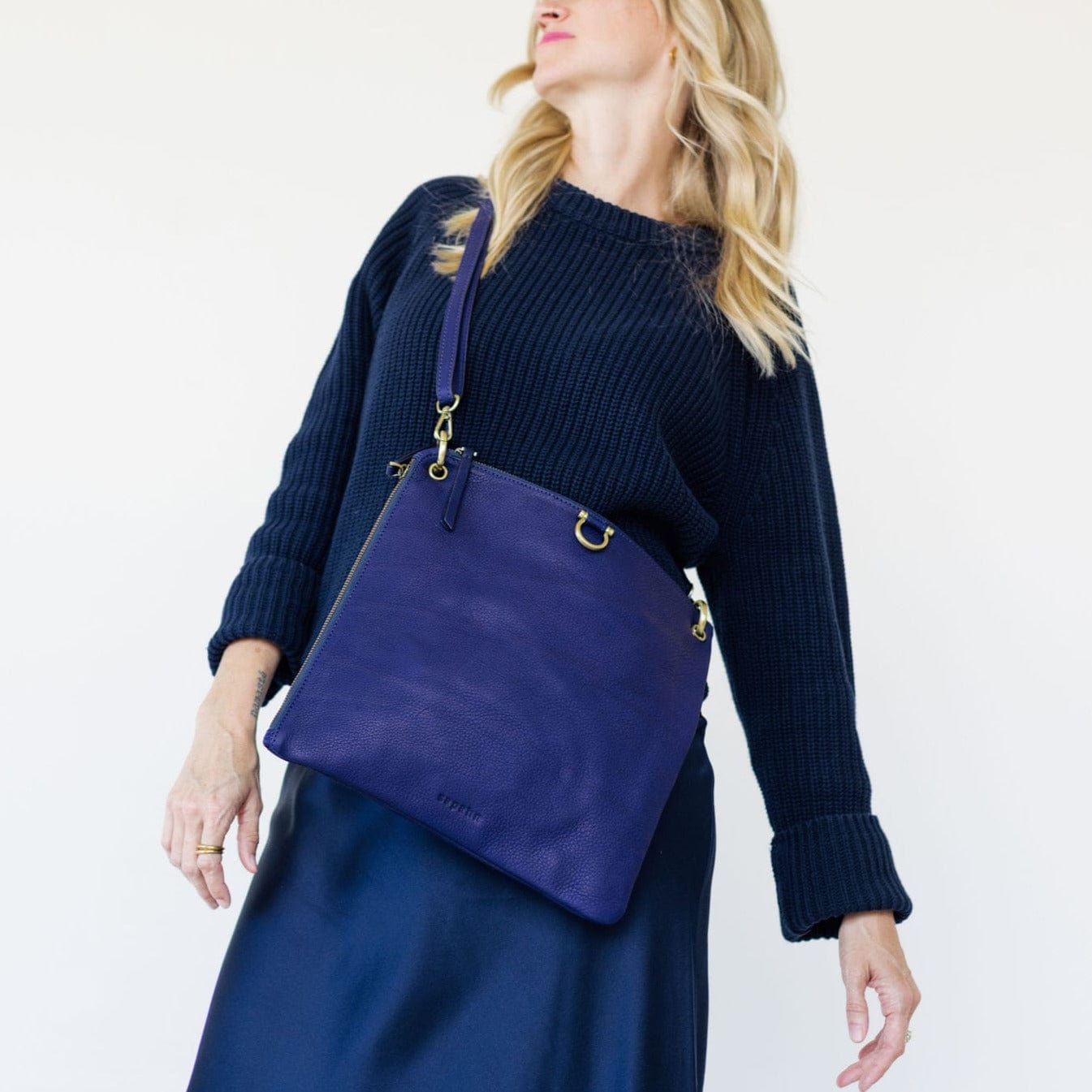Rin Crossbody - | Sapahn.