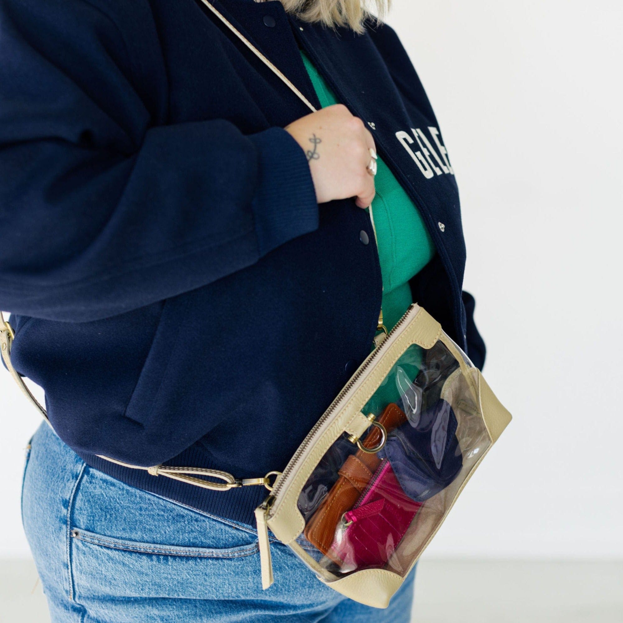 Carolyn Airpod Case - | Sapahn.