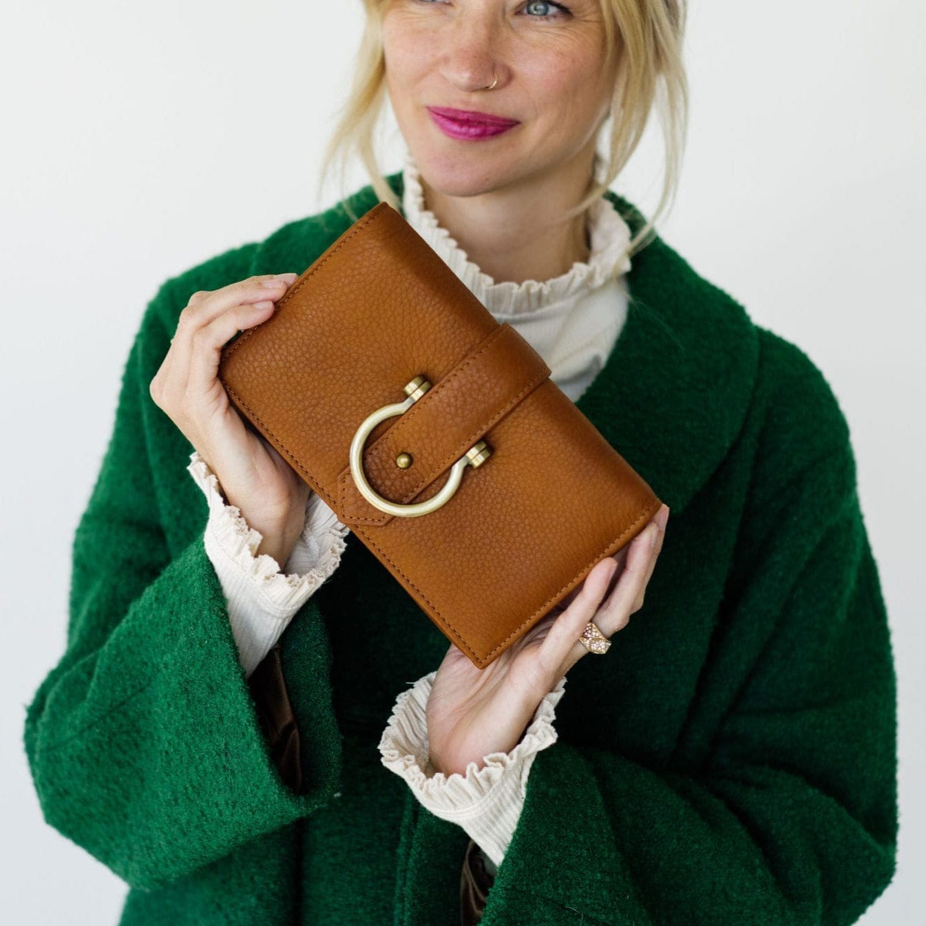 Retired Staney Crossbody -  | Sapahn.