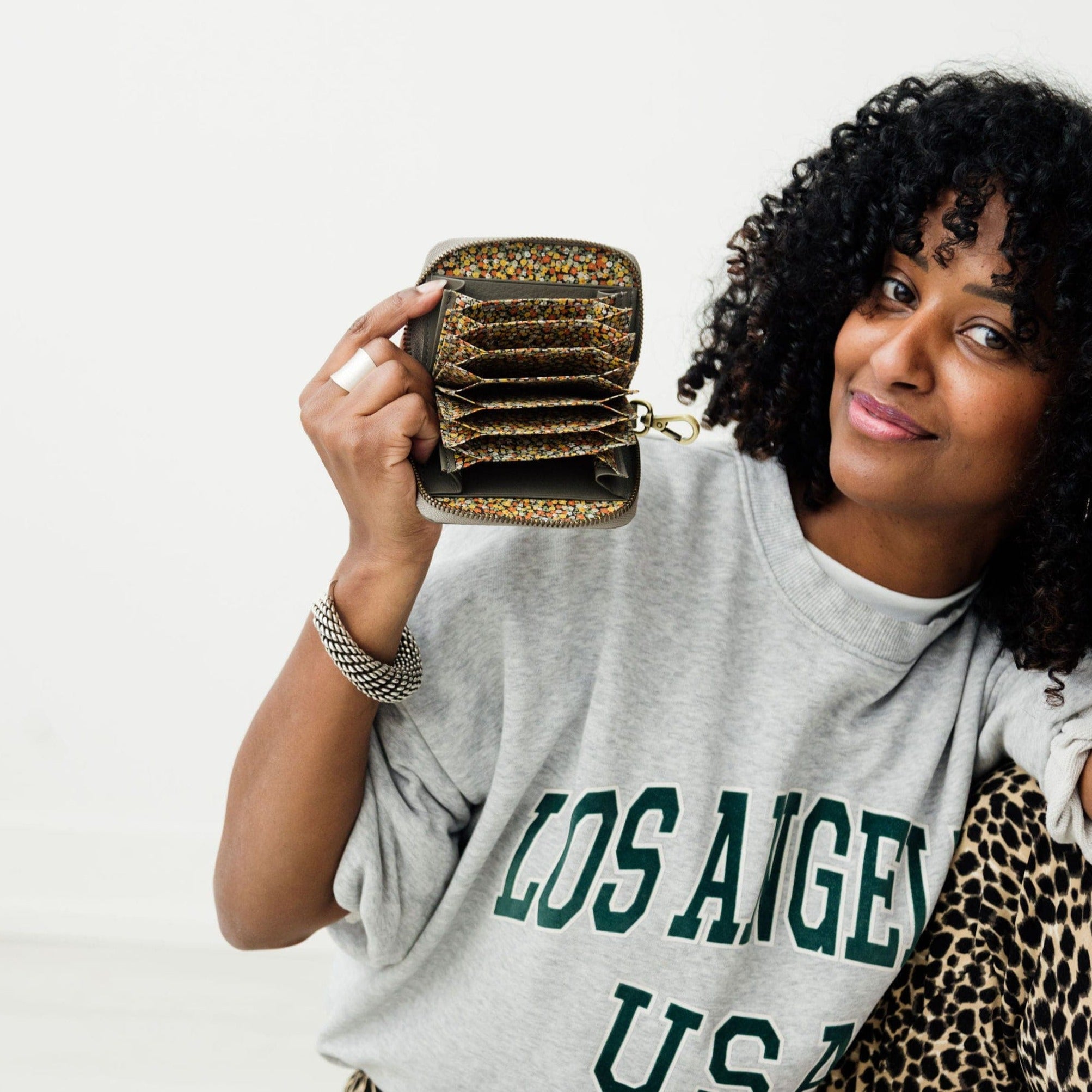 Morrison Accordion Card Holder - | Sapahn.