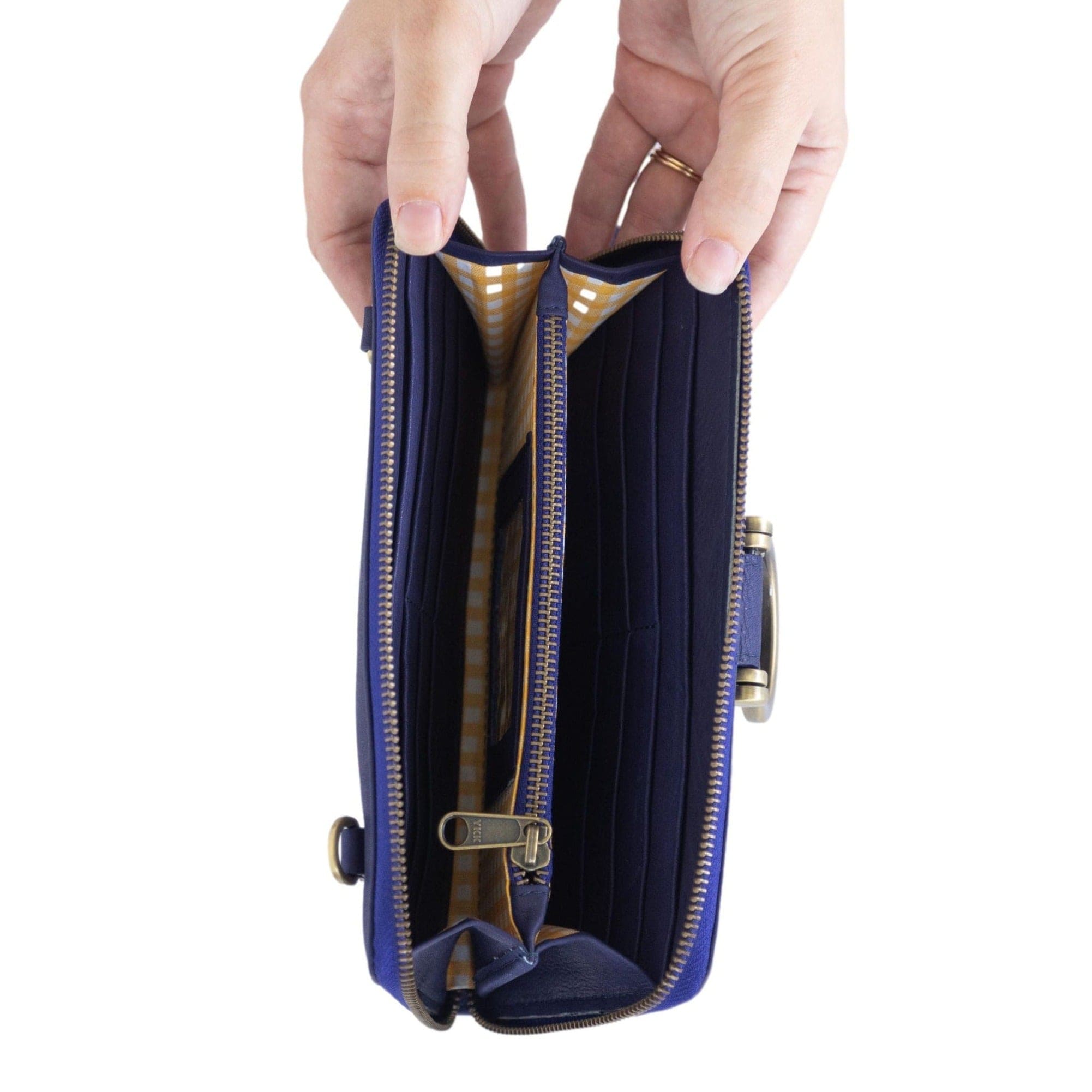 Winnie Jo XL Wallet and Crossbody - | Sapahn.