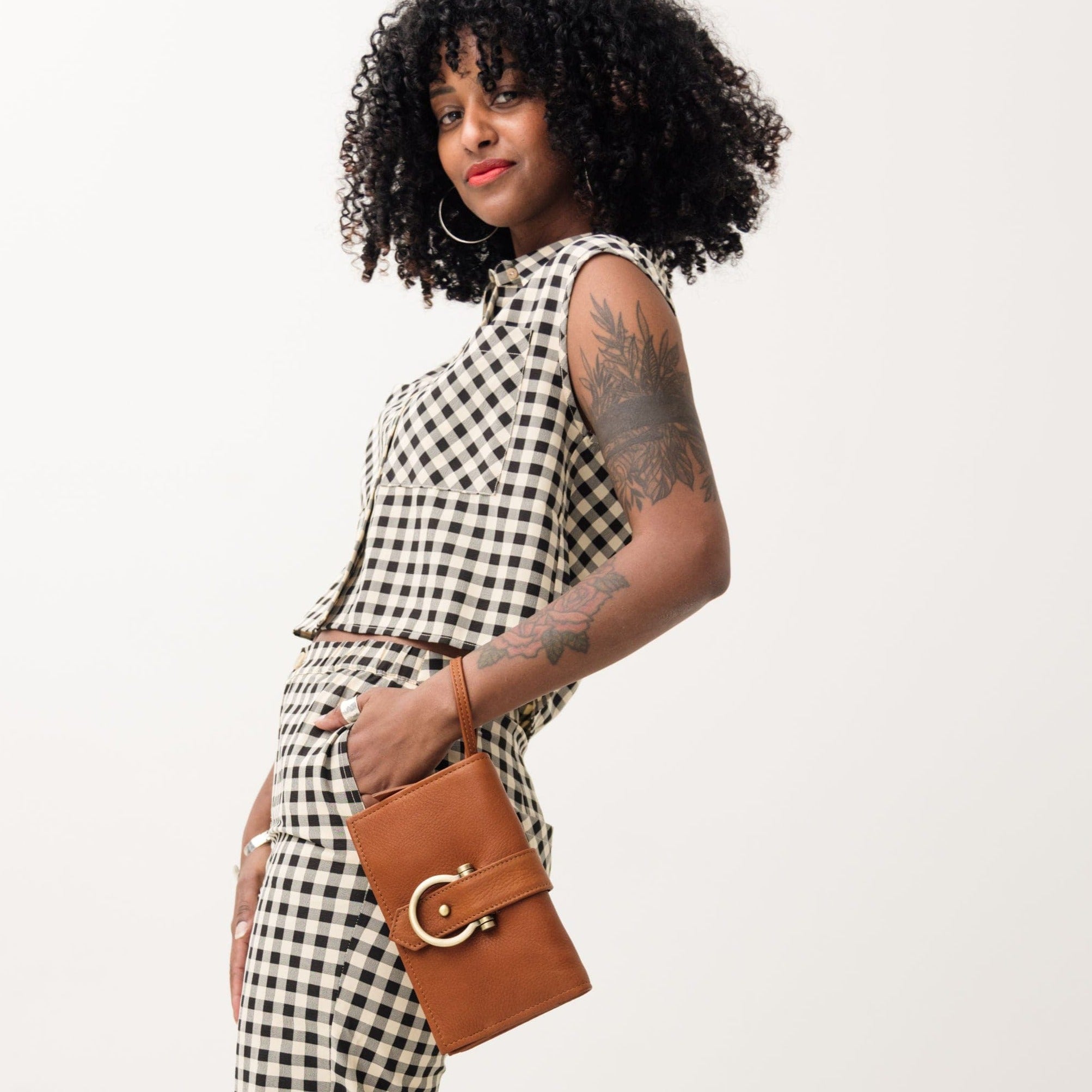 Staney Crossbody - | Sapahn.