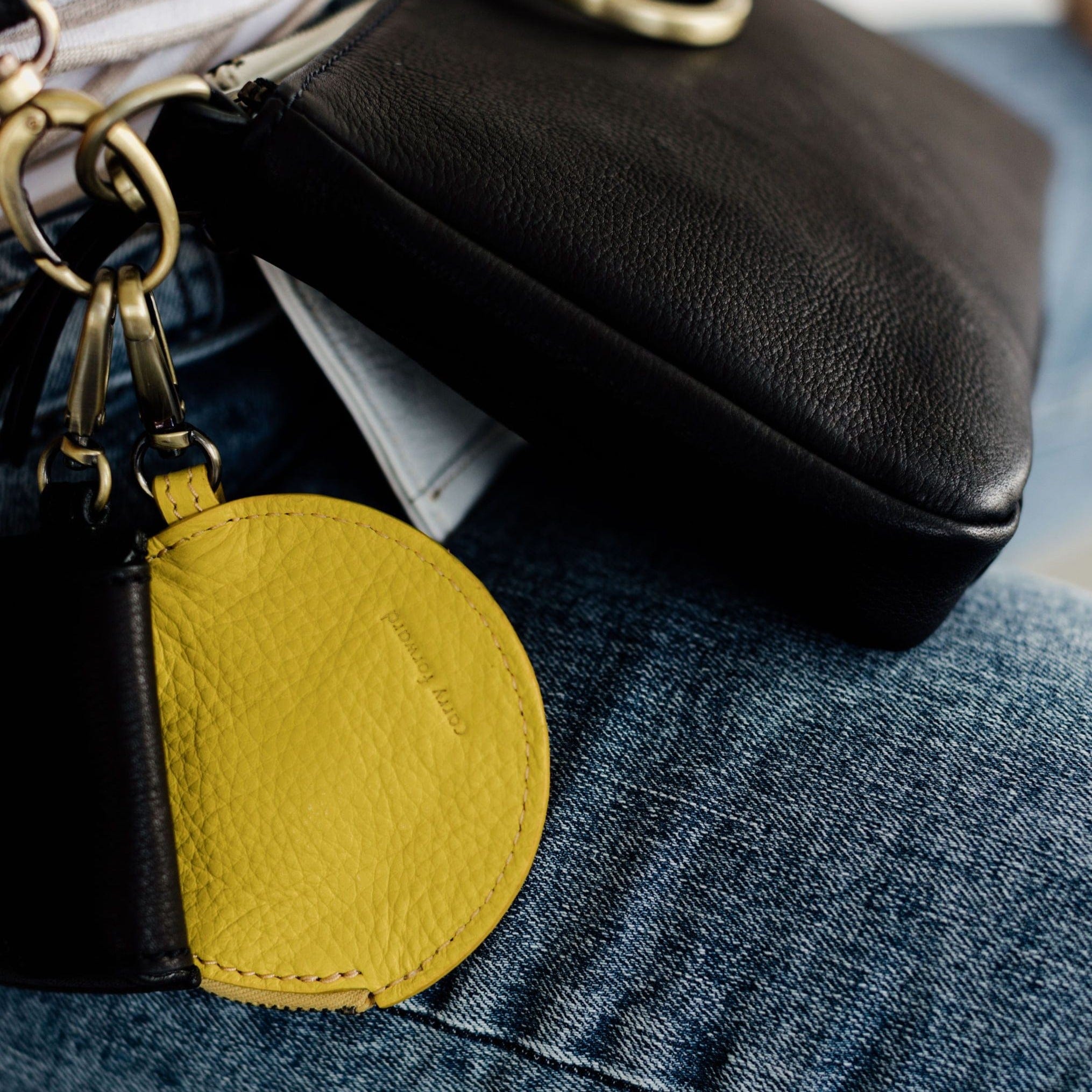 Carolyn Airpod Case - | Sapahn.