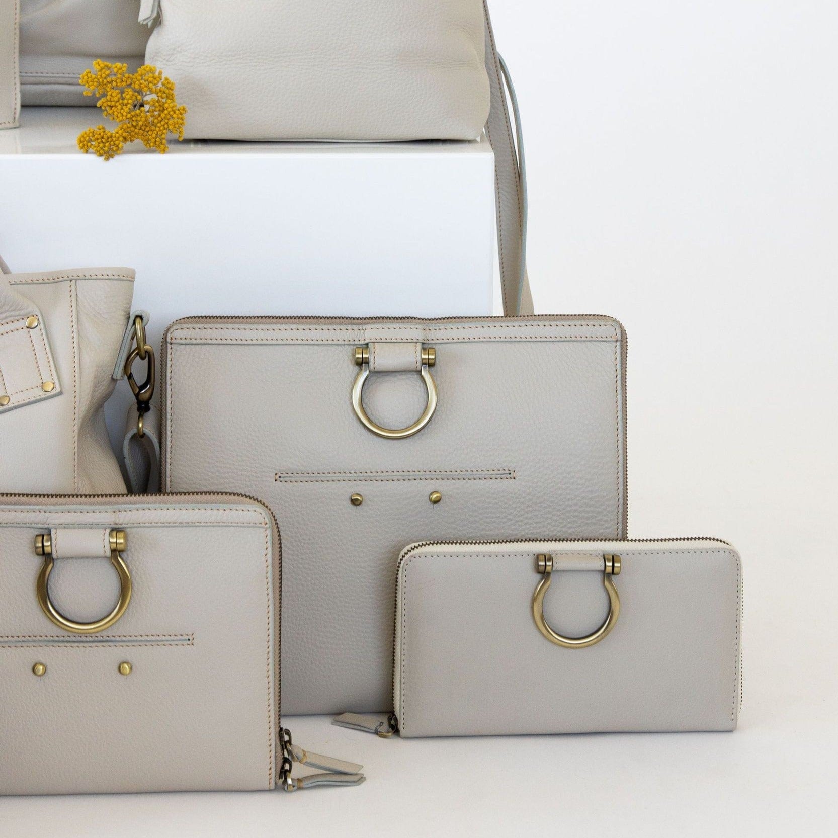 Winnie Jo XL Wallet and Crossbody - | Sapahn.