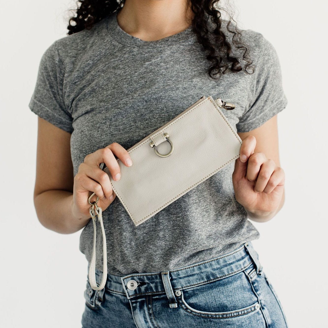 Evelyn Wristlet Wallet - | Sapahn.