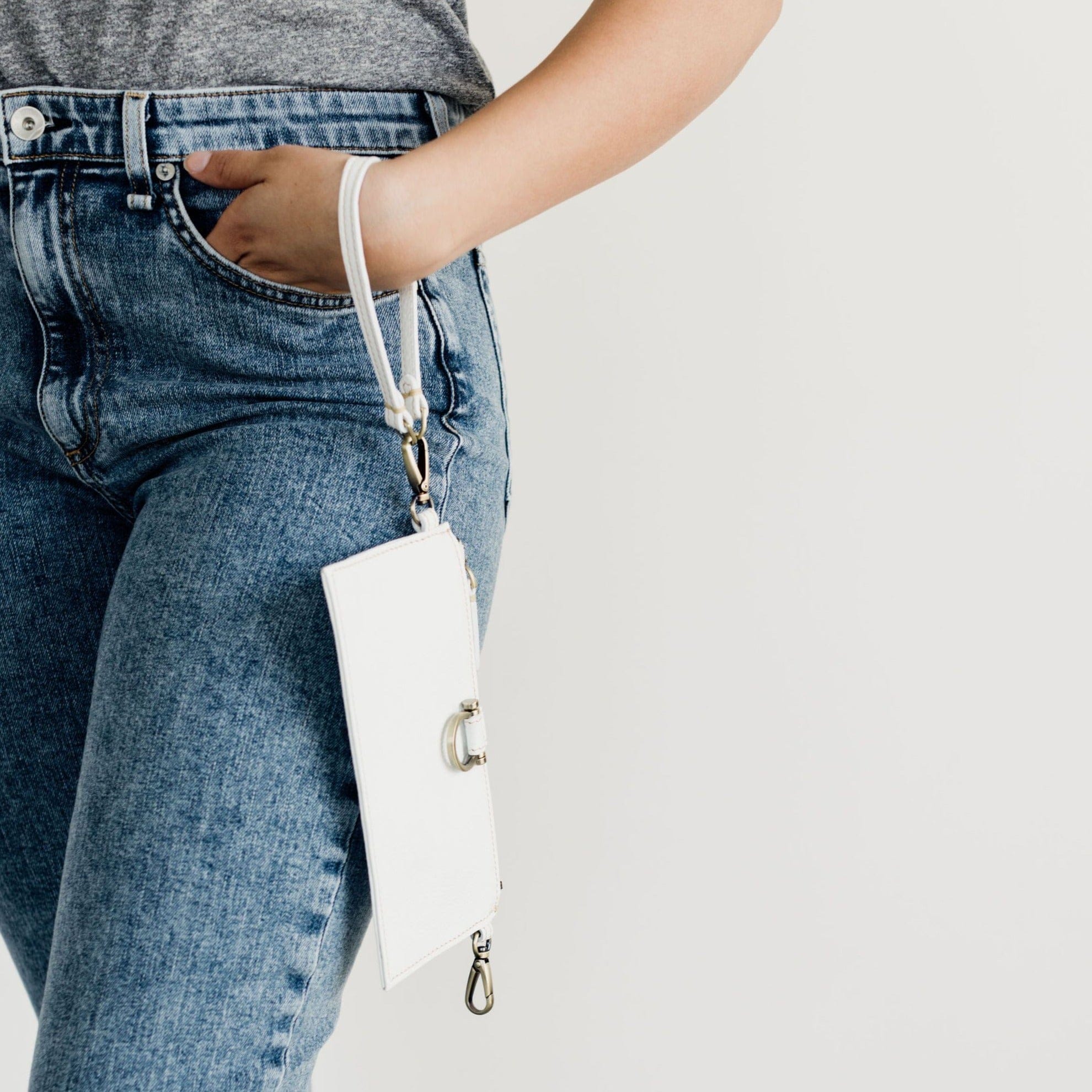 Evelyn Wristlet Wallet - | Sapahn.