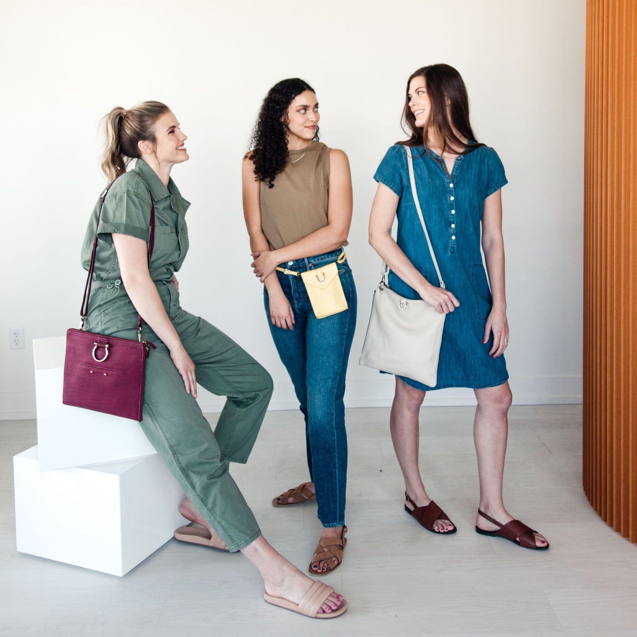 Rin Crossbody - | Sapahn.