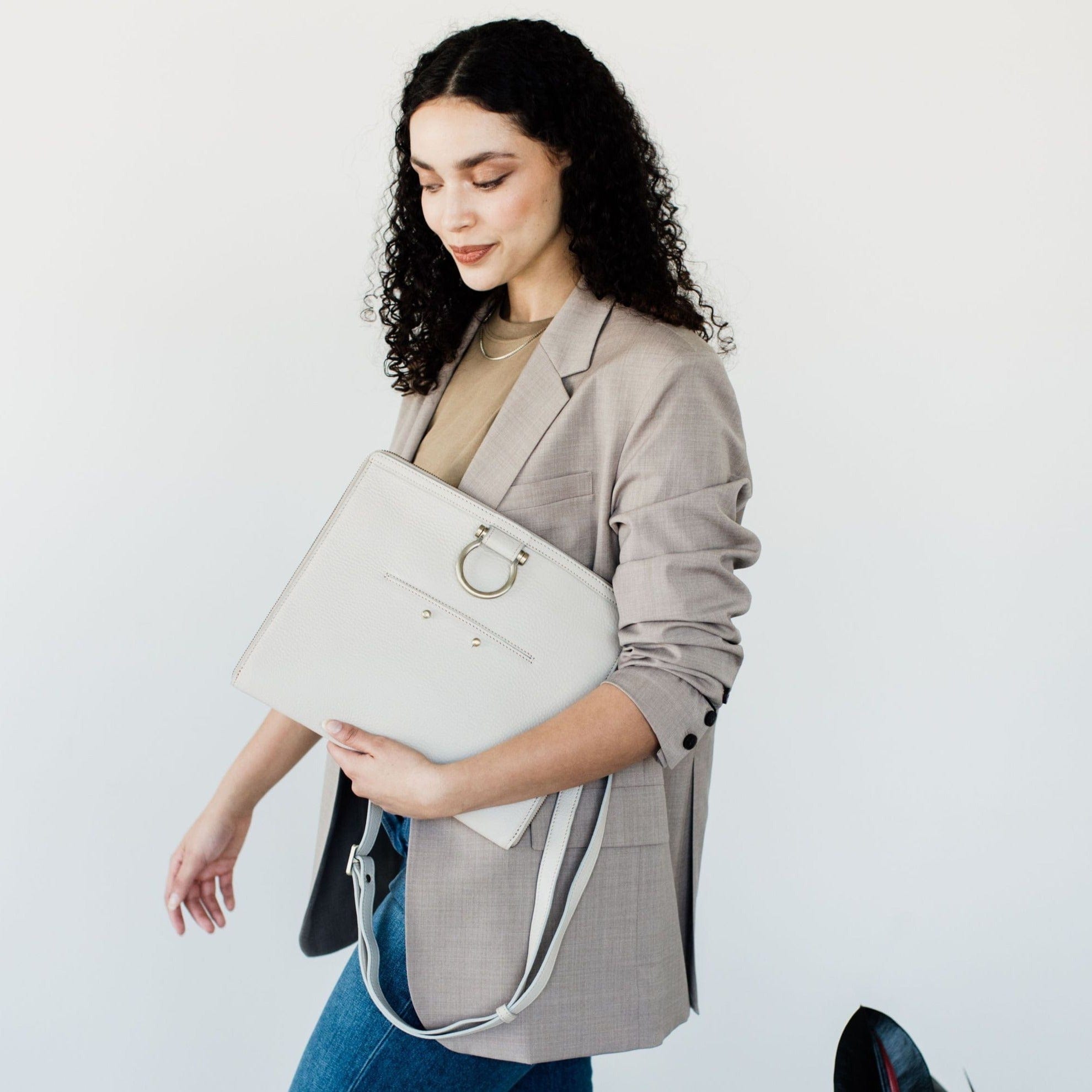 M Crossbody - | Sapahn.