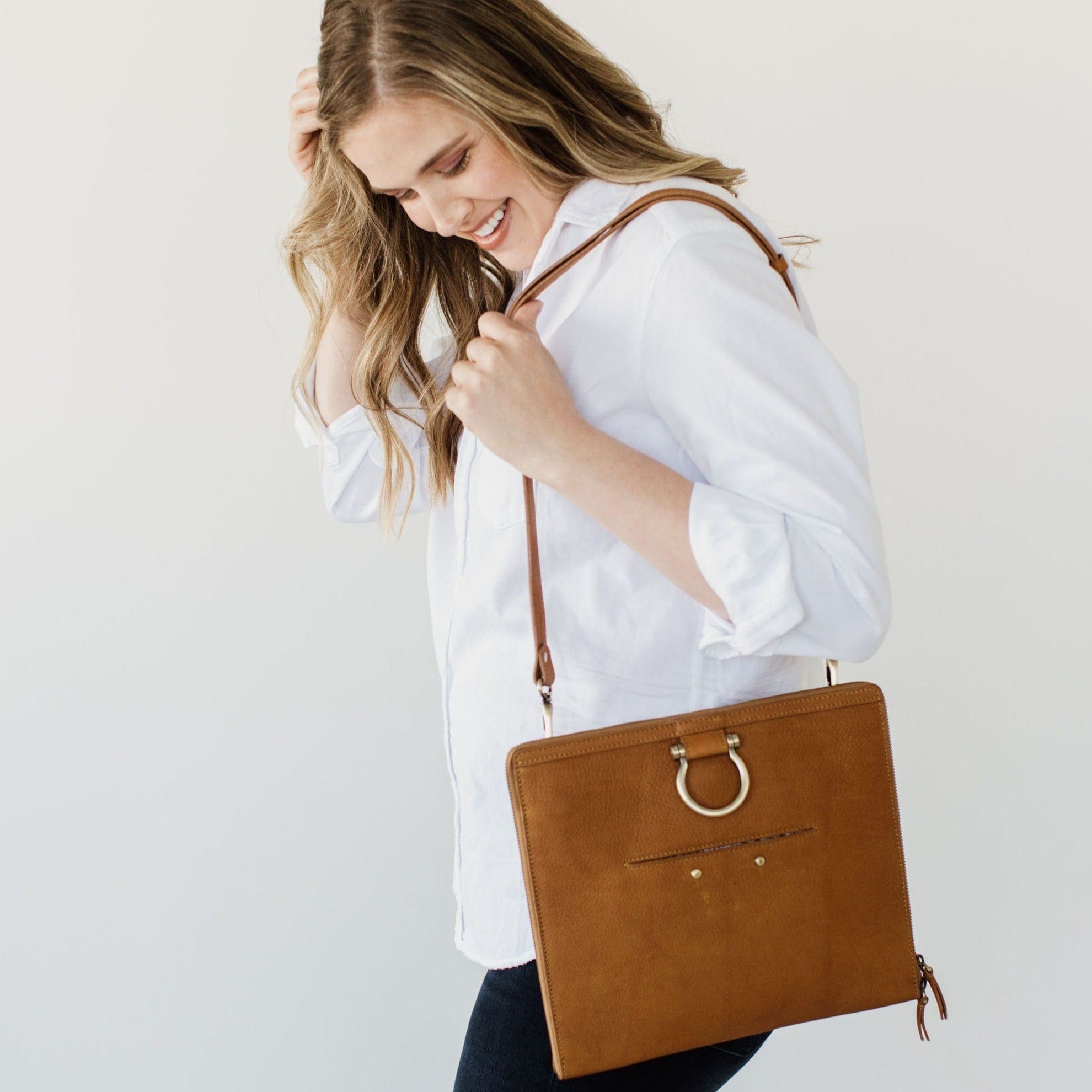 M Crossbody - | Sapahn.