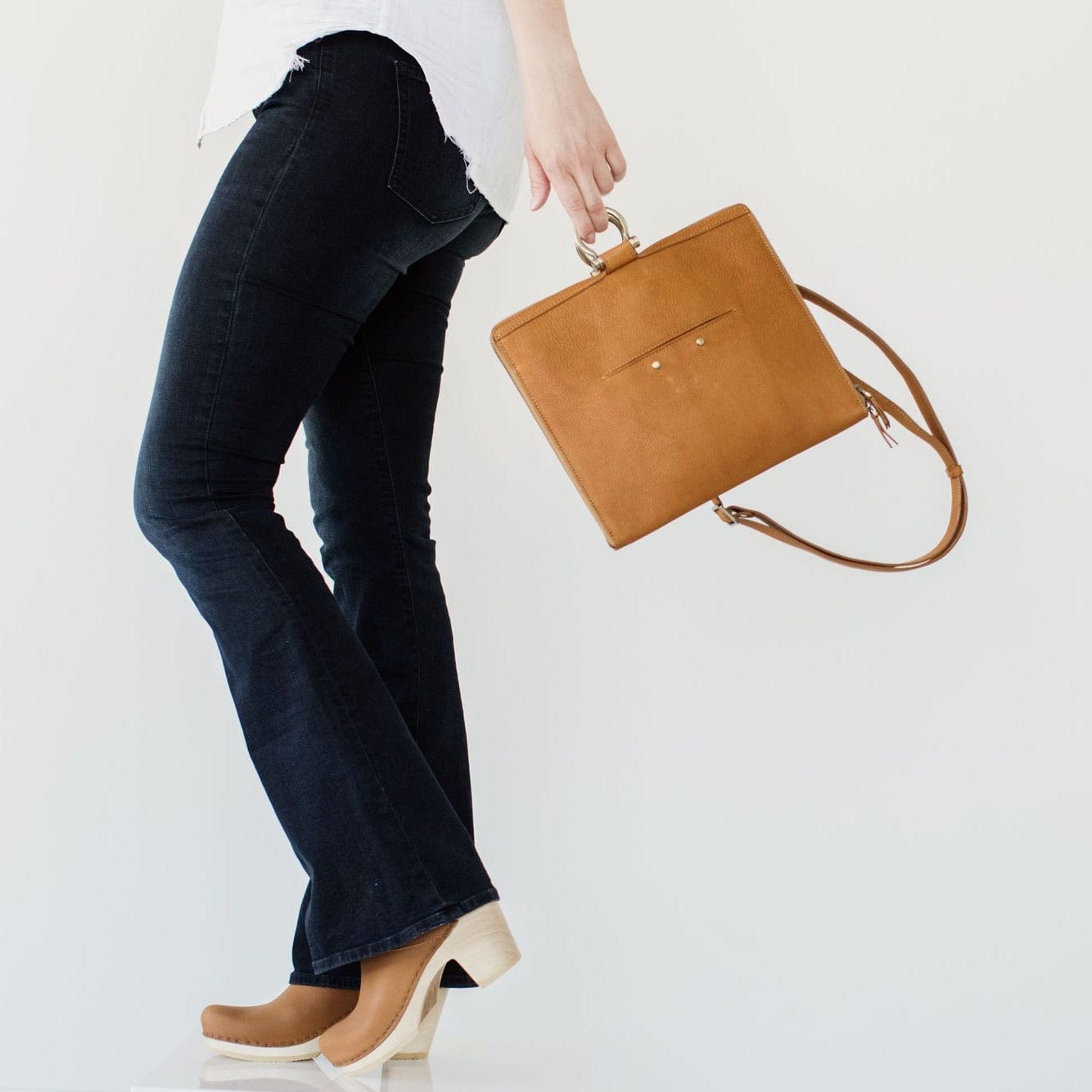 M Crossbody - | Sapahn.