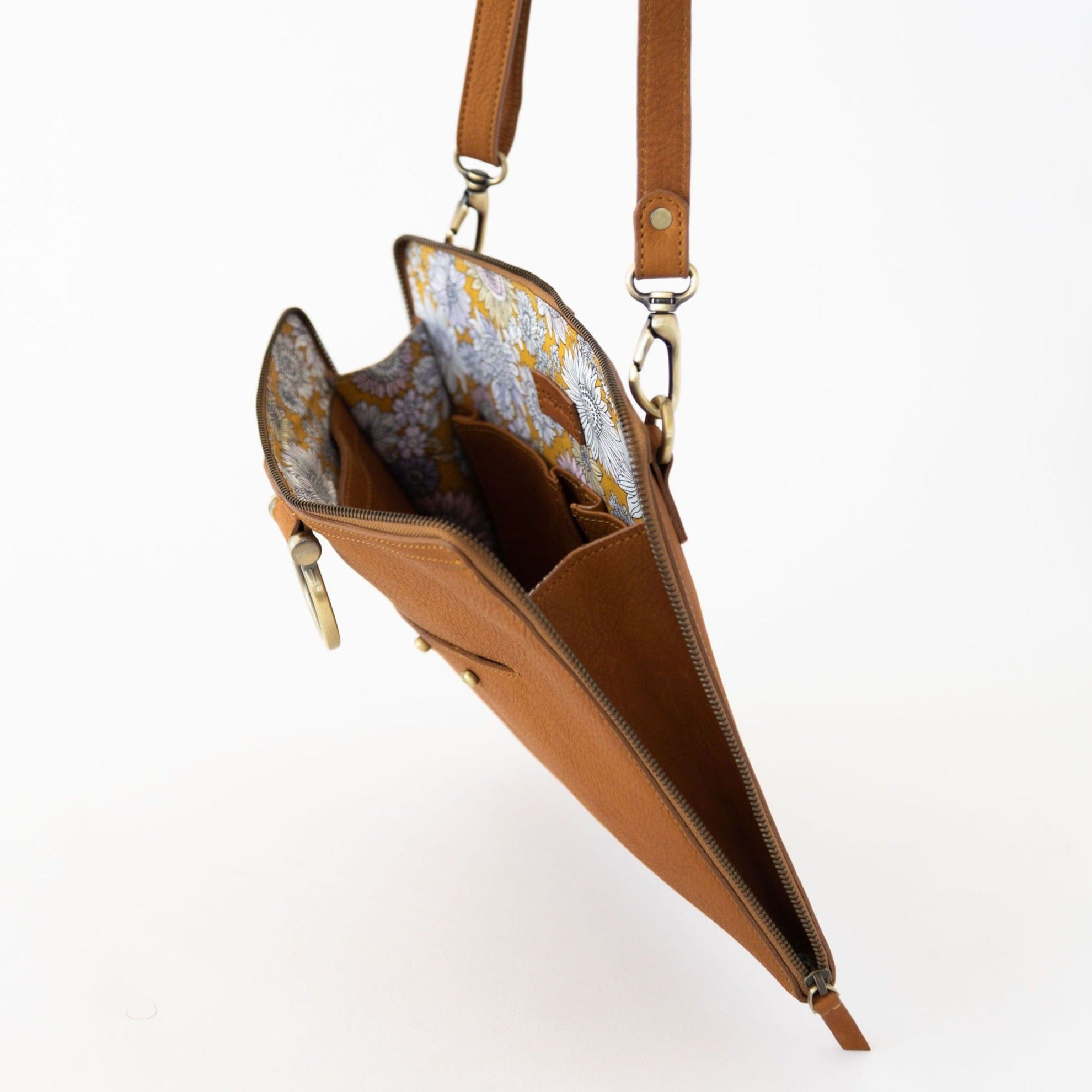 M Crossbody - | Sapahn.