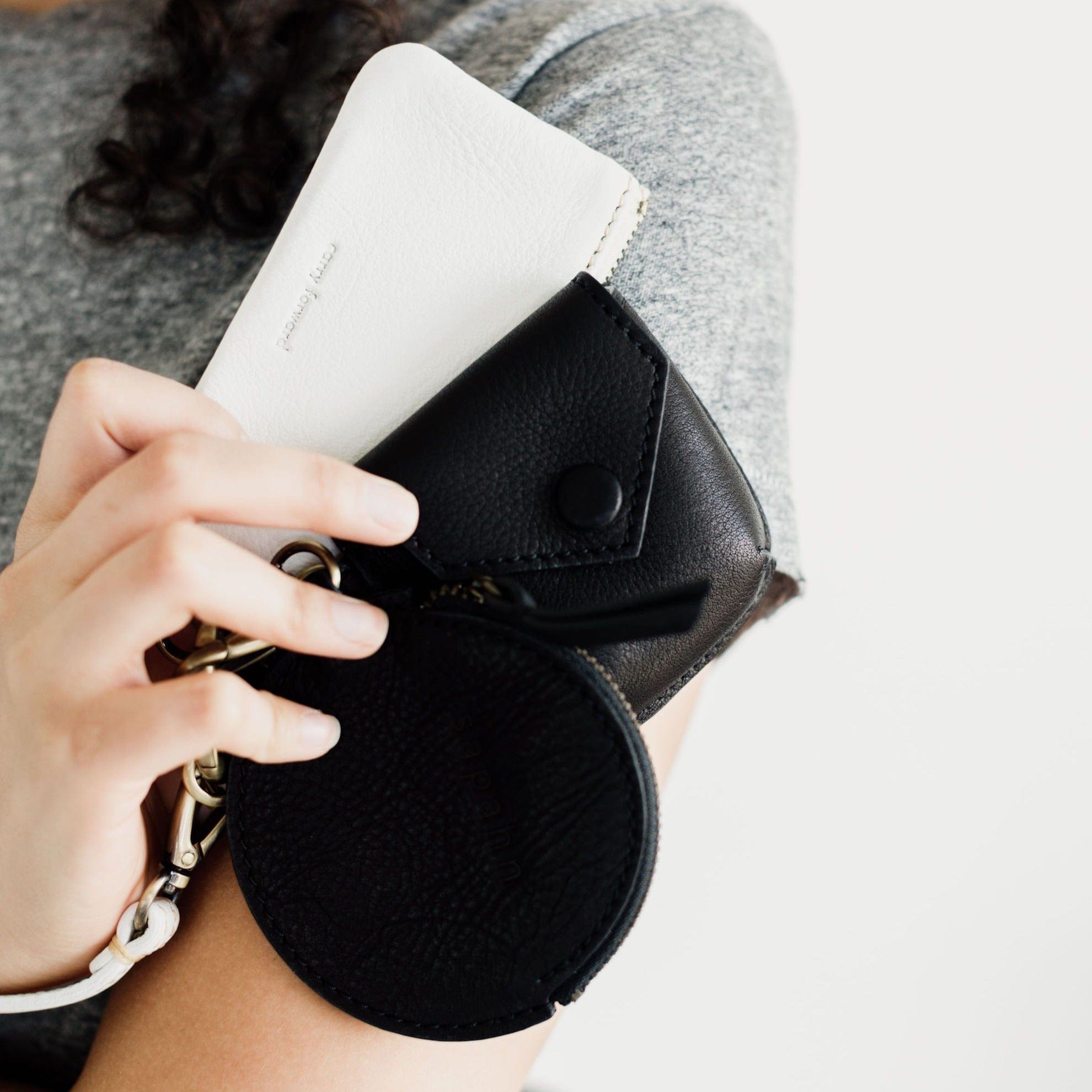 Mildred Card Holder - | Sapahn.