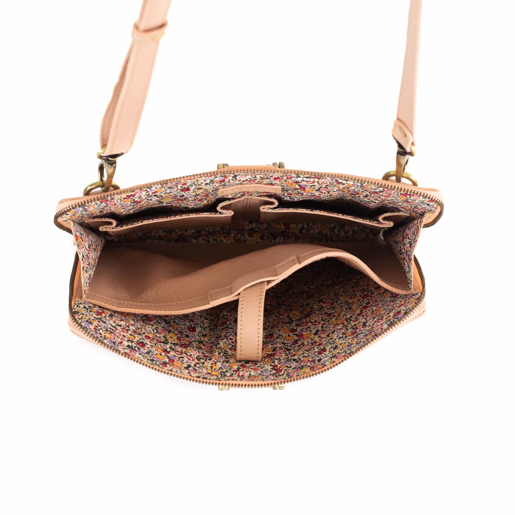 M Crossbody - | Sapahn.