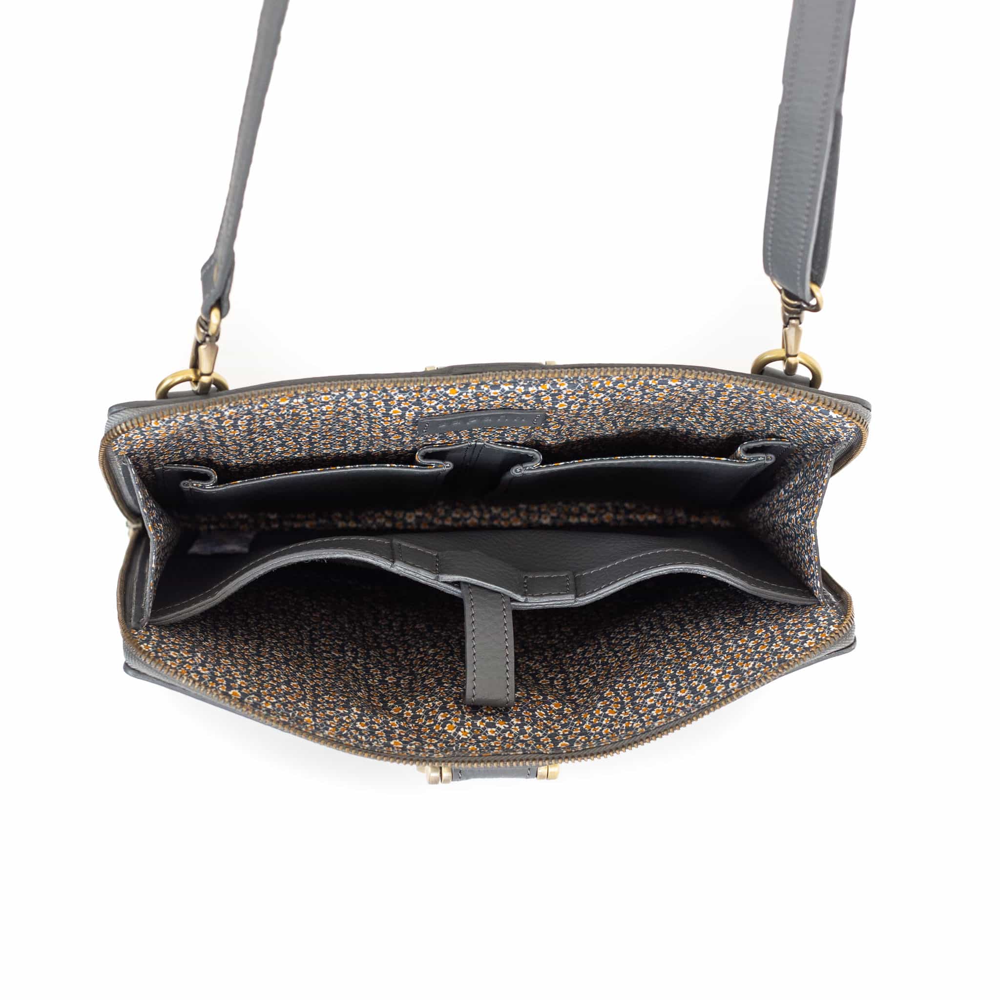 M Crossbody - | Sapahn.