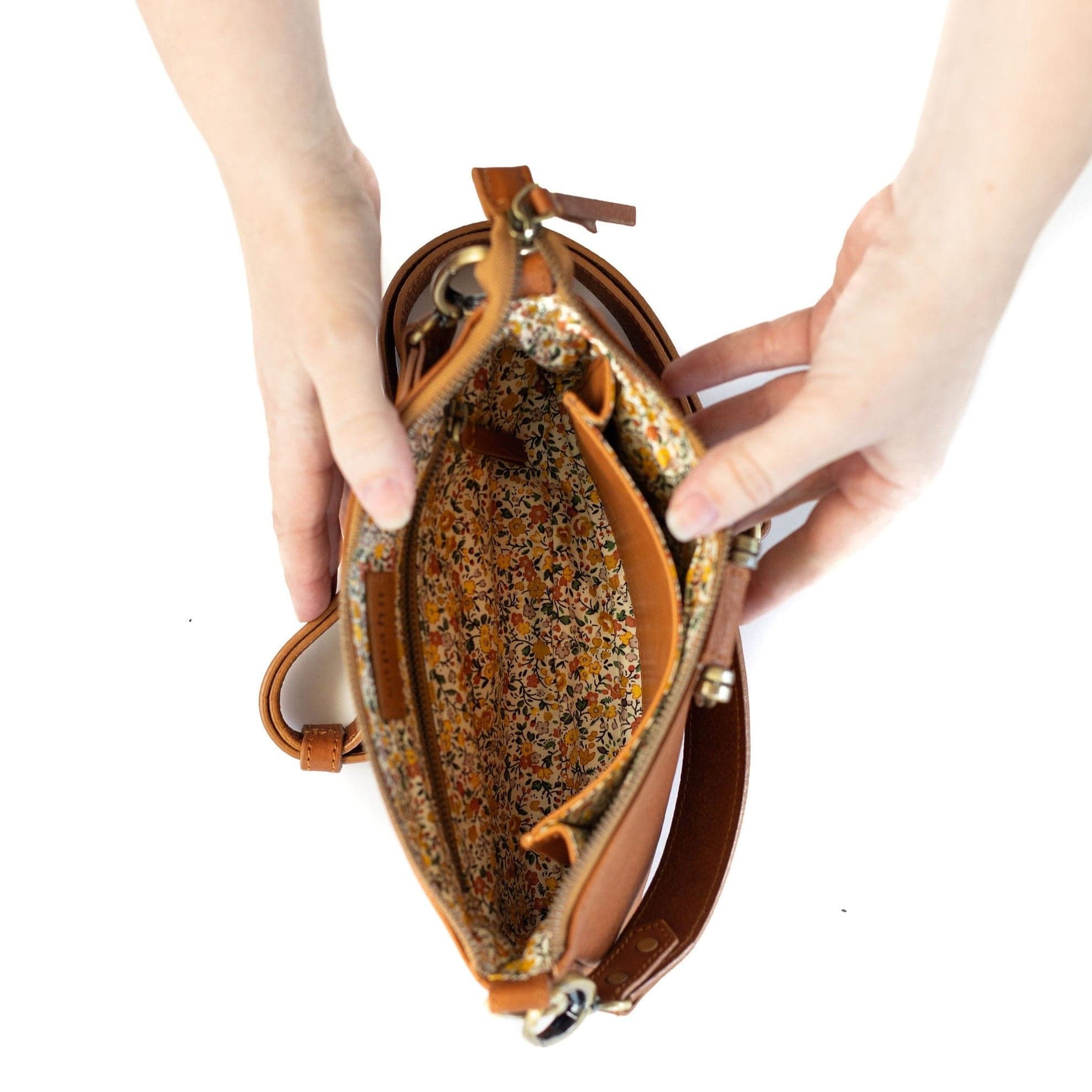 Ada Crossbody - | Sapahn.