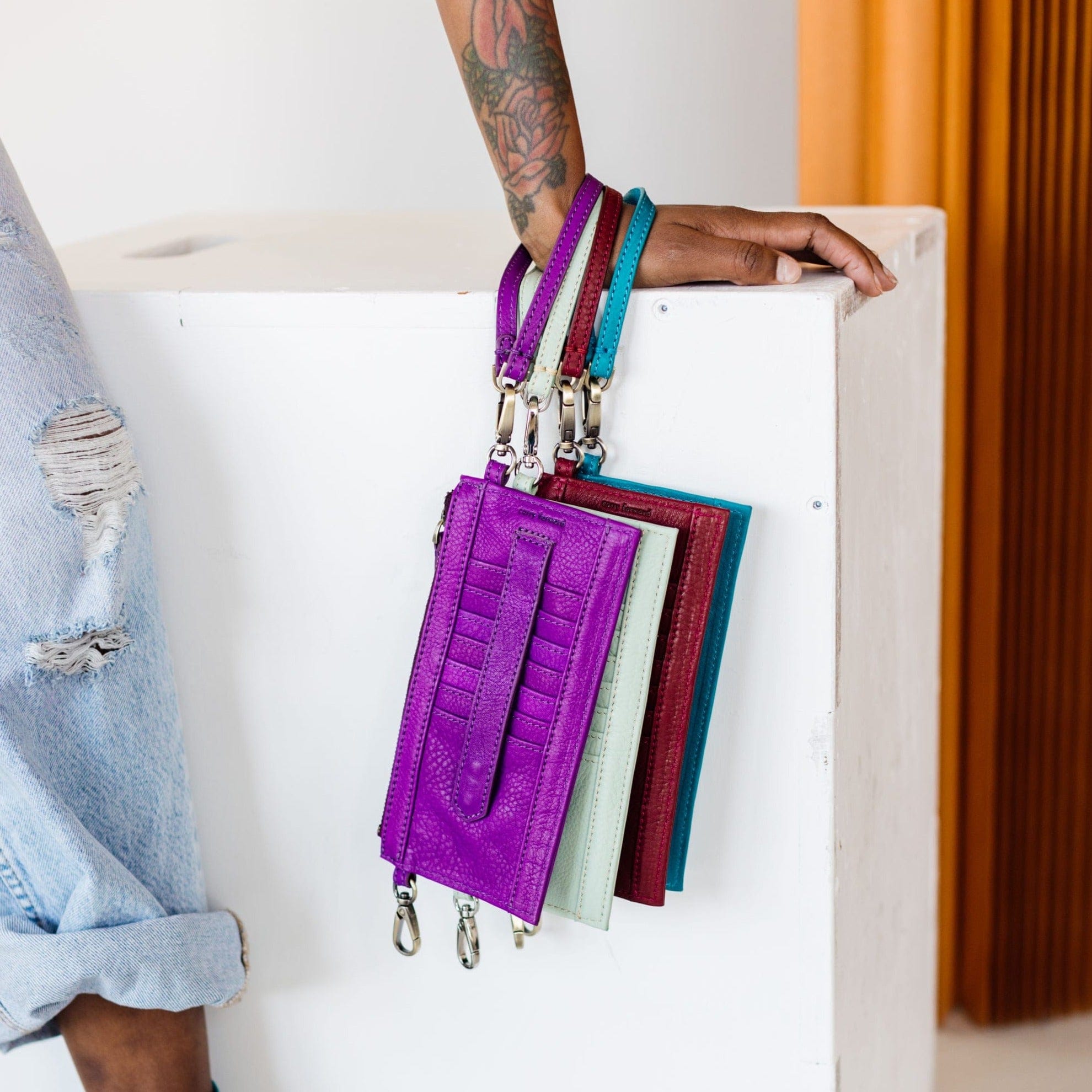 Evelyn Wristlet Wallet - | Sapahn.