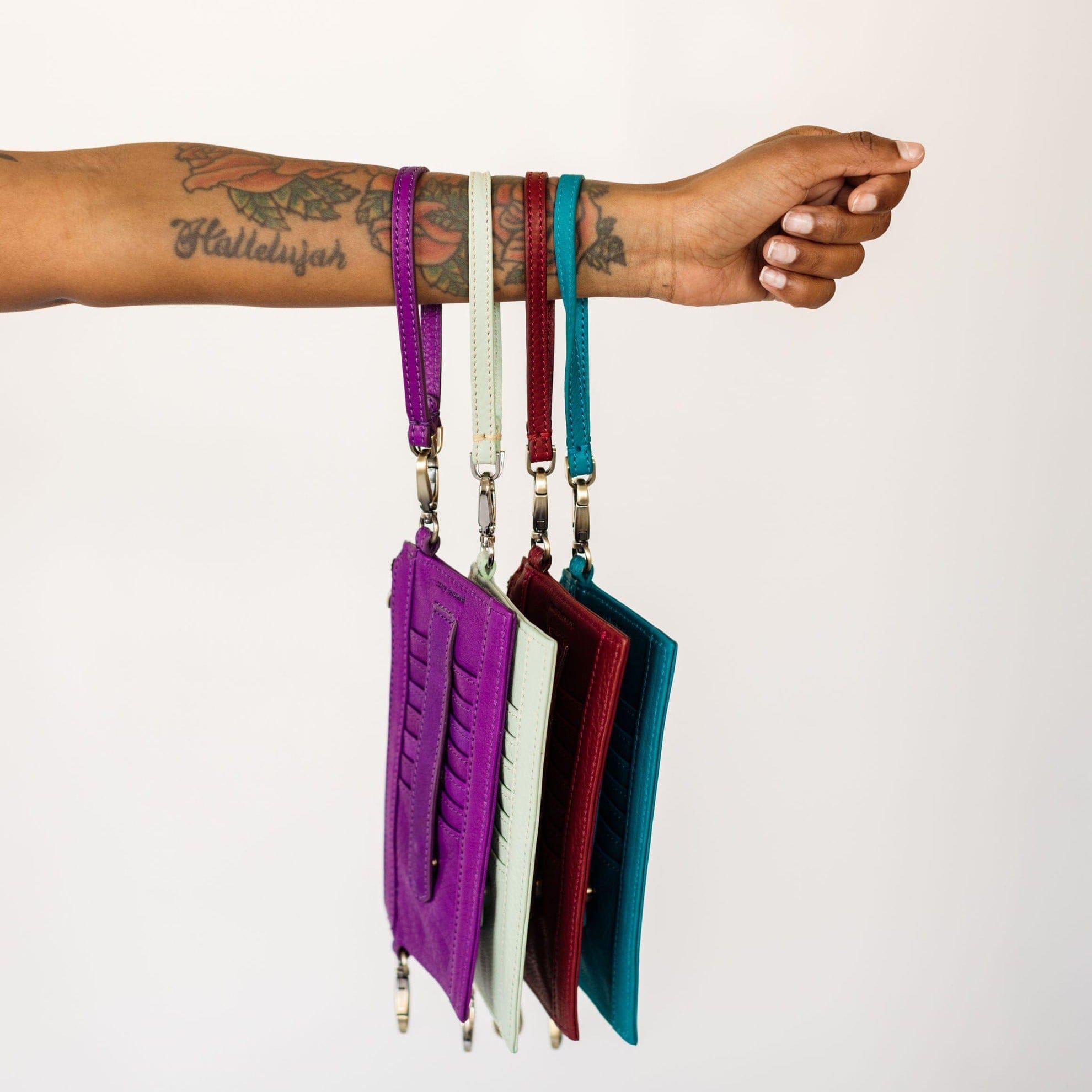 Evelyn Wristlet Wallet - | Sapahn.