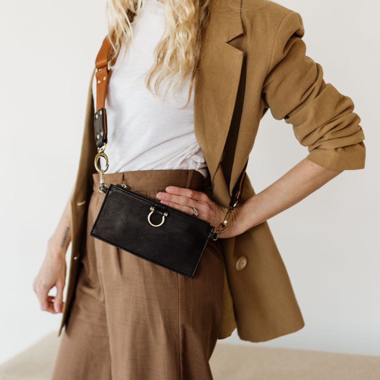 Evelyn Wristlet Wallet - | Sapahn.