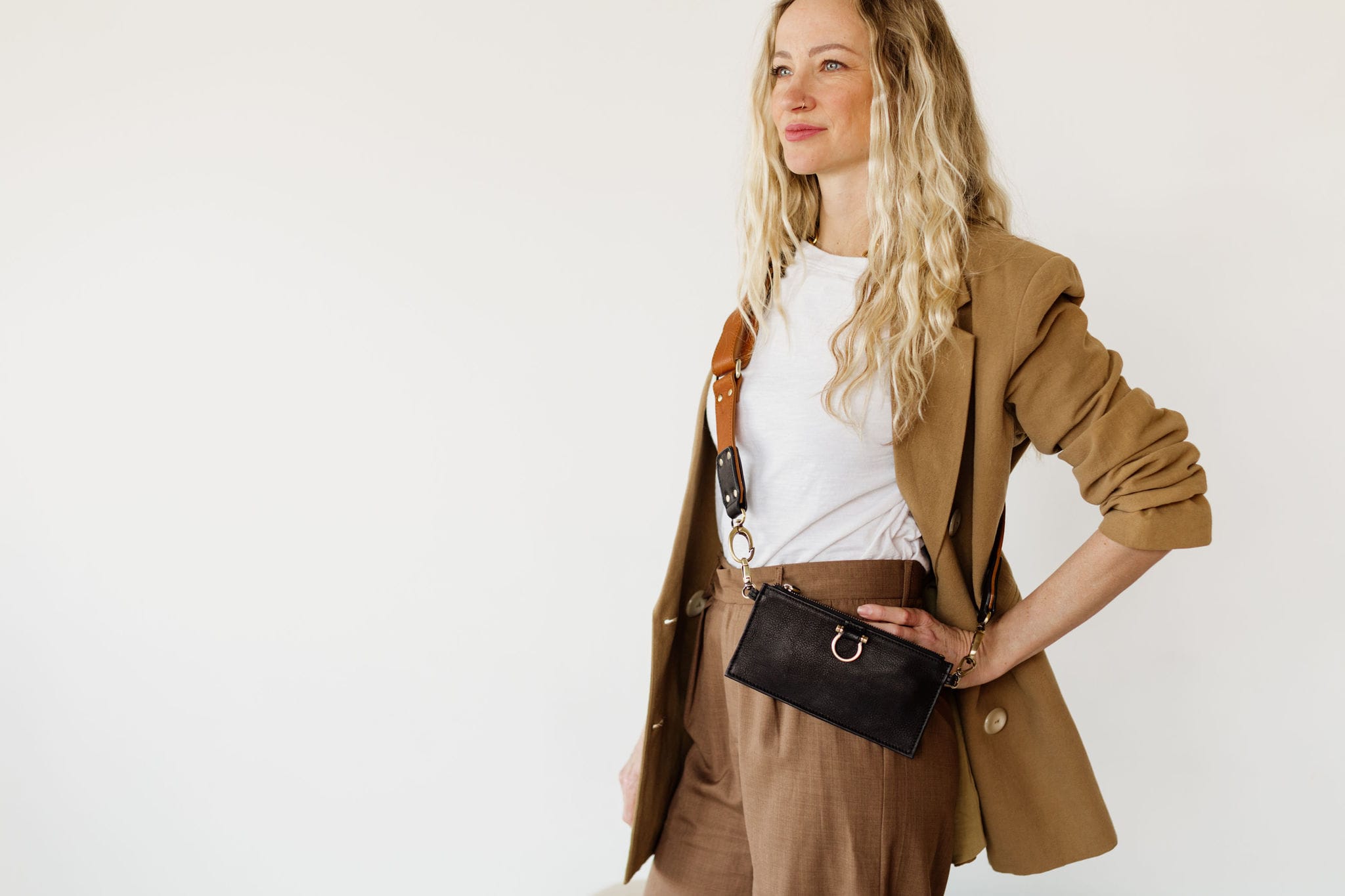 Evelyn Wristlet Wallet - | Sapahn.