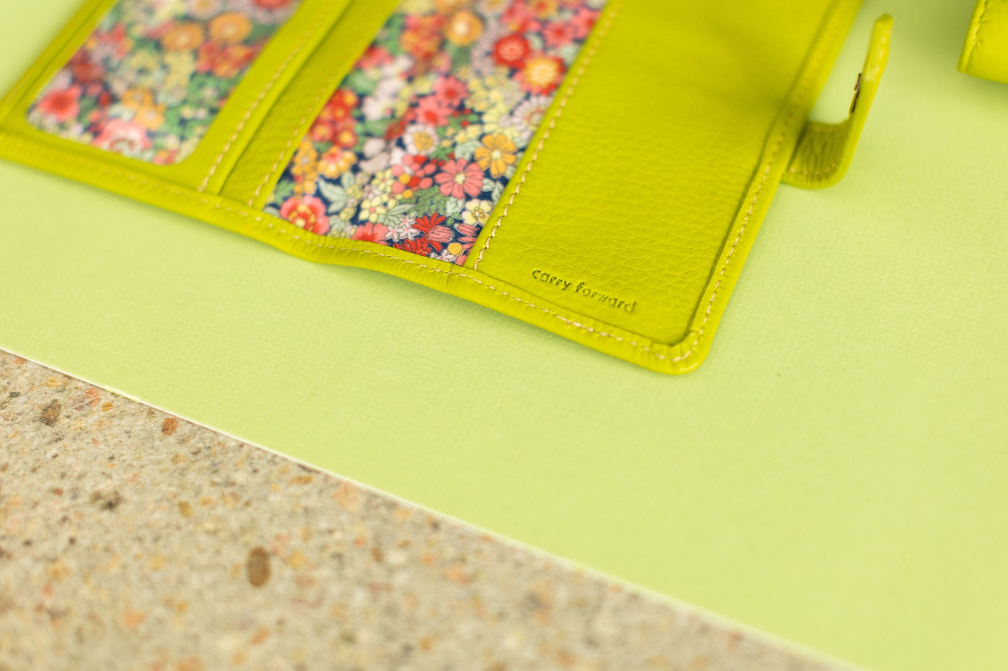 Evita Passport Holder - | Sapahn.