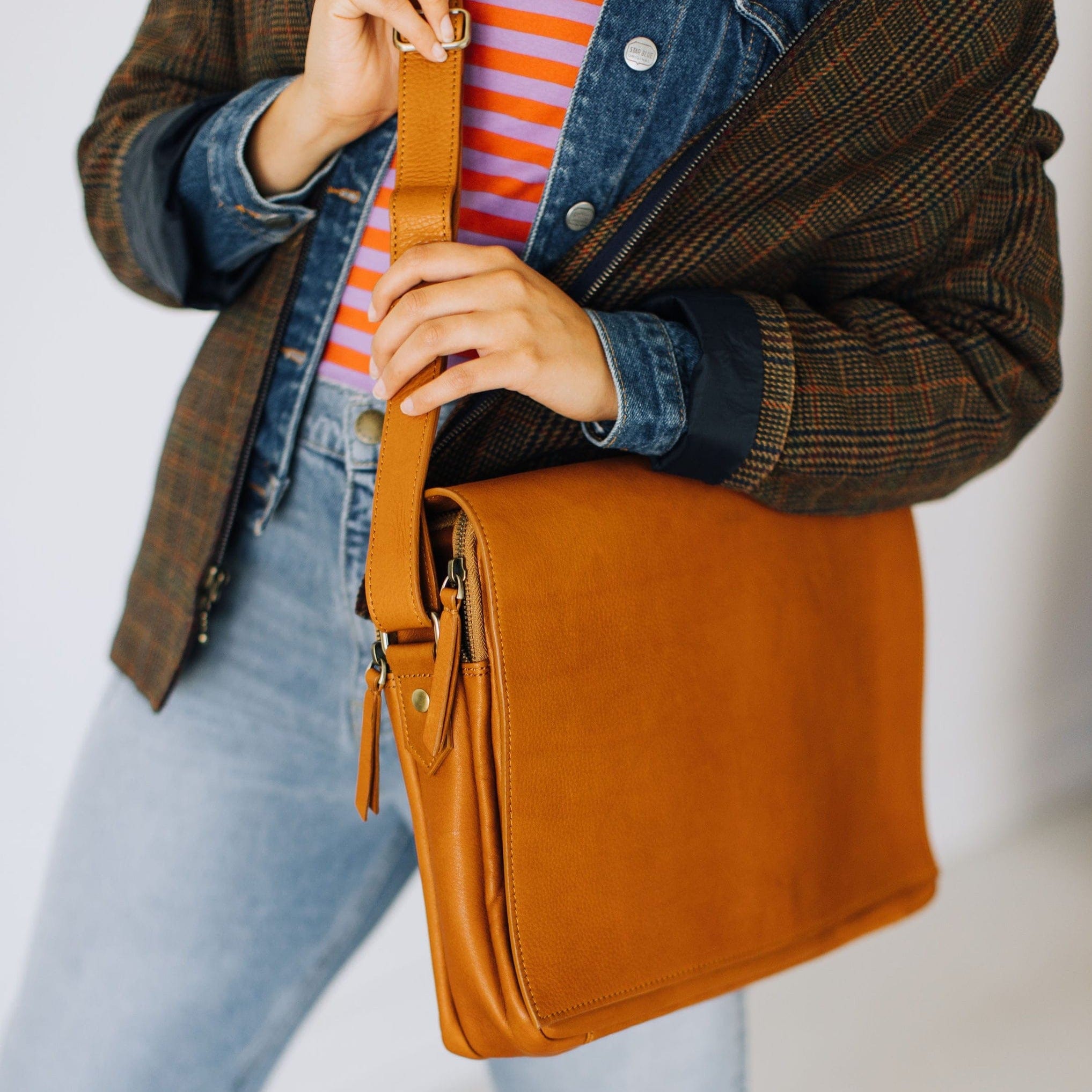 Ford Messenger Bag - | Sapahn.