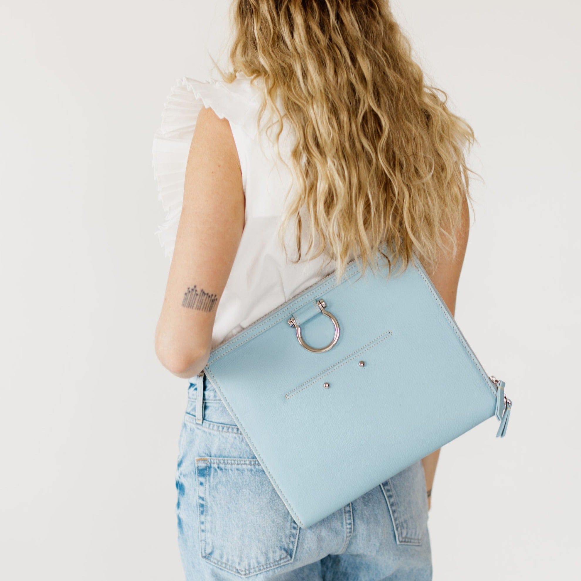 M Crossbody - | Sapahn.