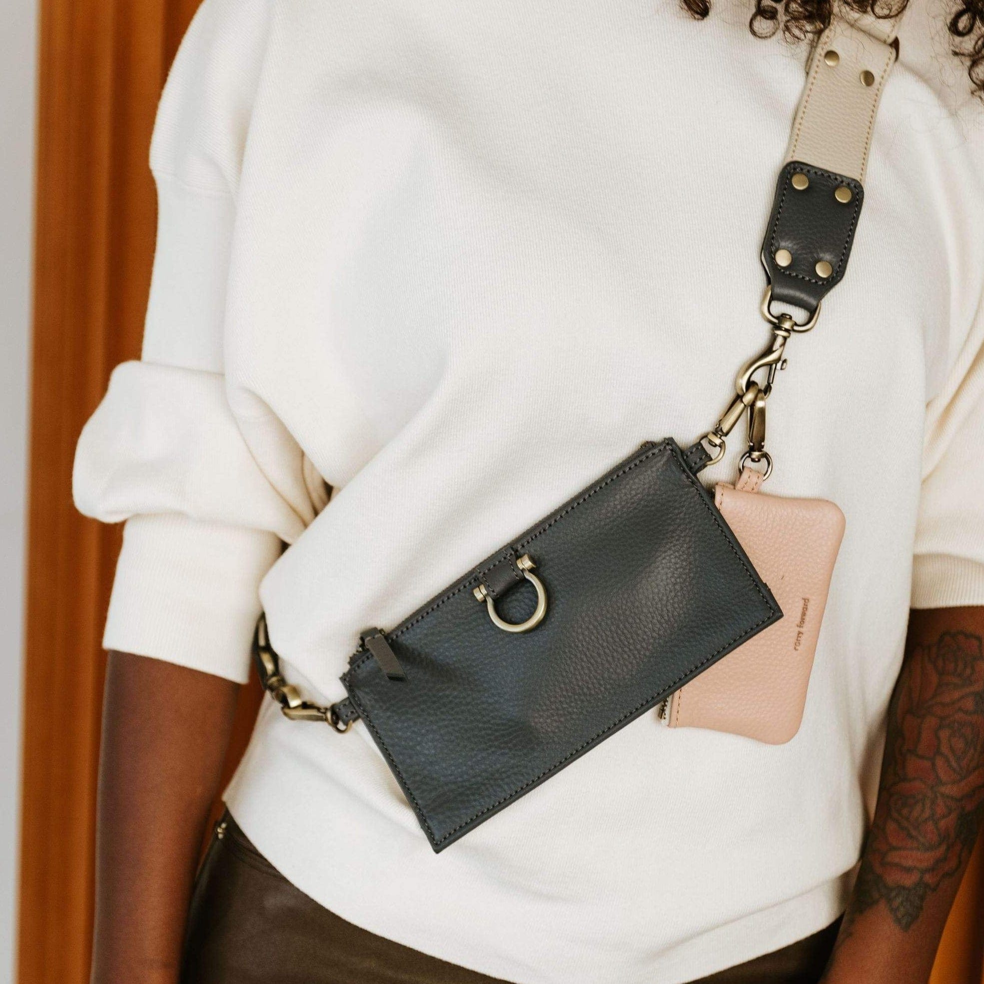 Mildred Card Holder - | Sapahn.