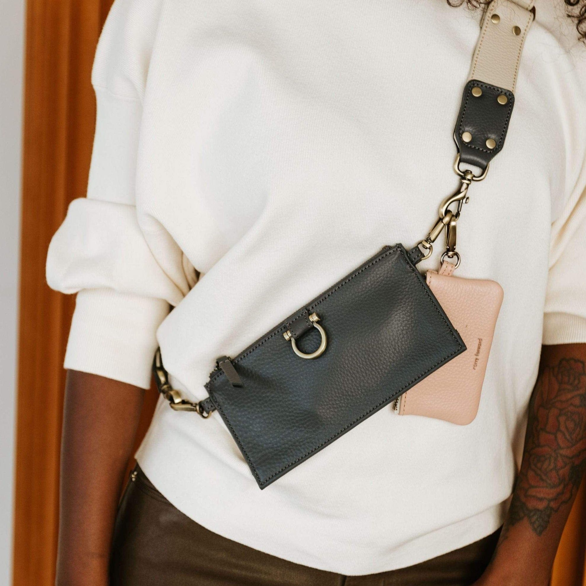 Evelyn Wristlet Wallet - | Sapahn.