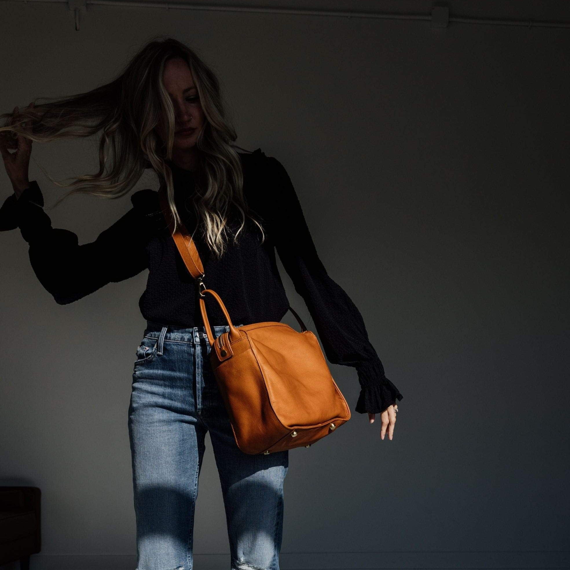 Glennon Crossbody - | Sapahn.