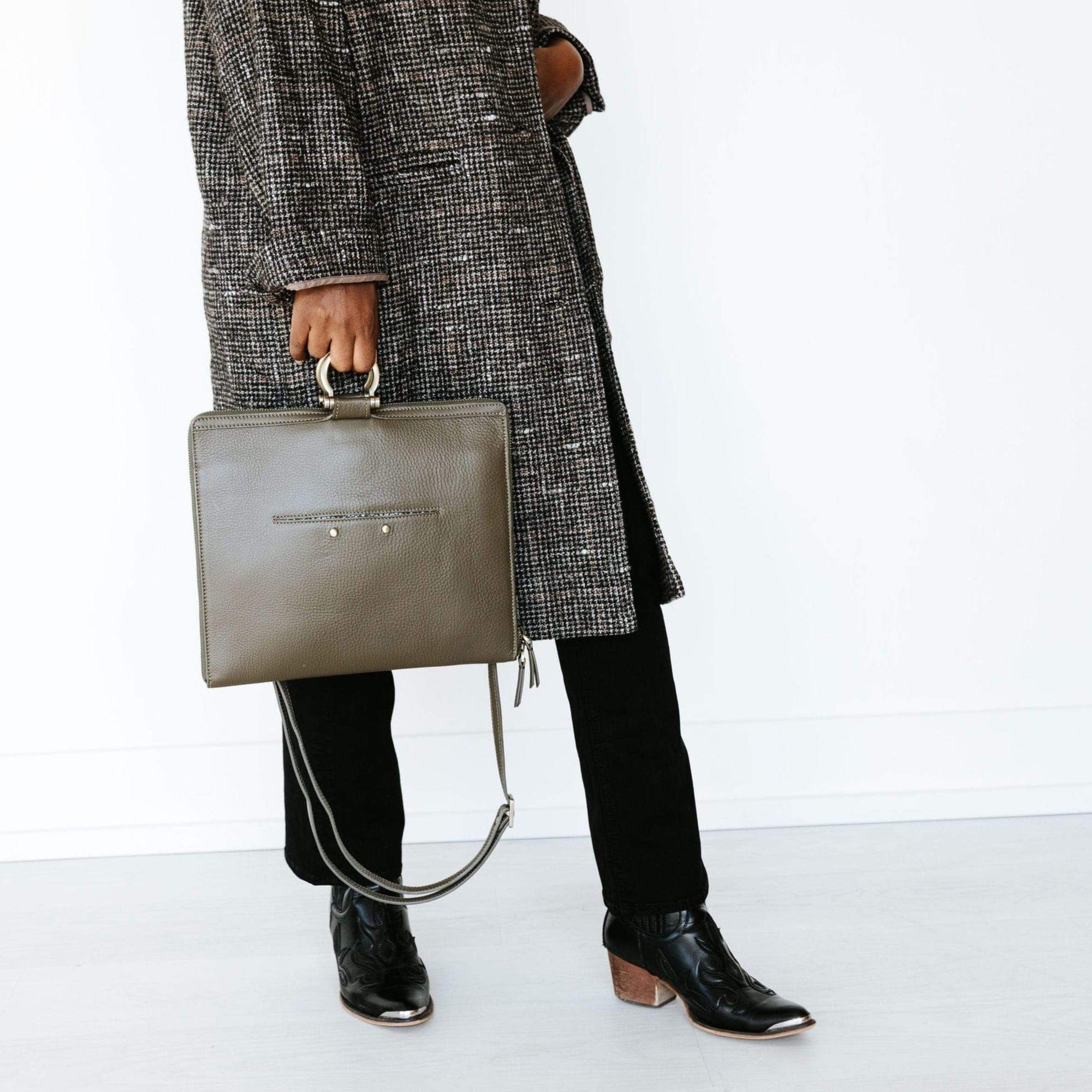 M Crossbody - | Sapahn.