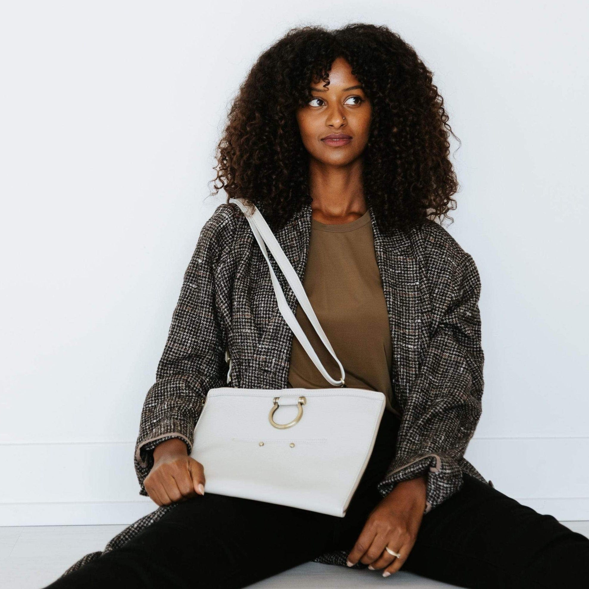 M Crossbody - | Sapahn.