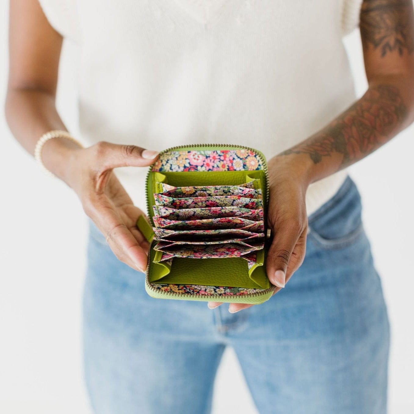 Morrison Accordion Card Holder - | Sapahn.