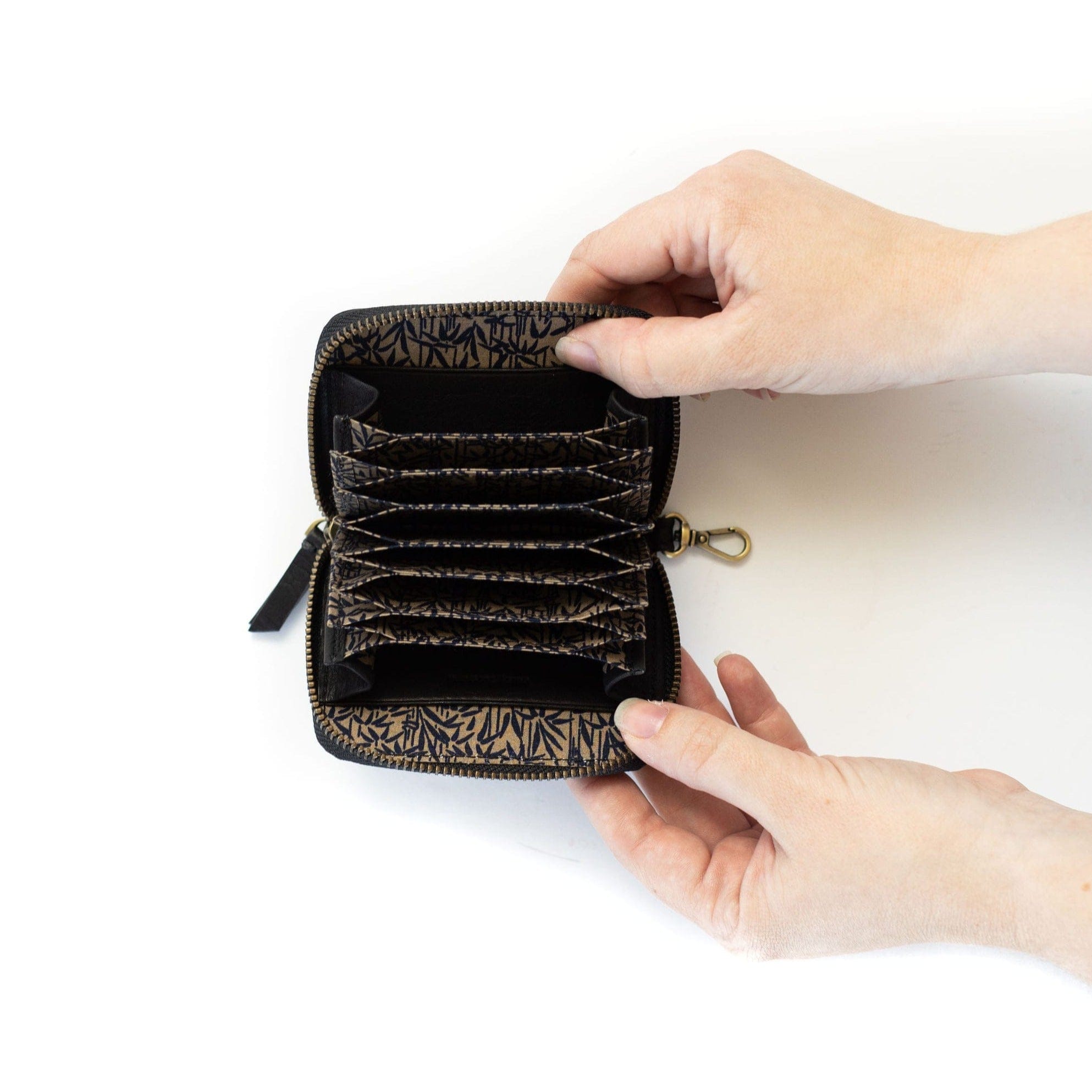 Morrison Accordion Card Holder - | Sapahn.