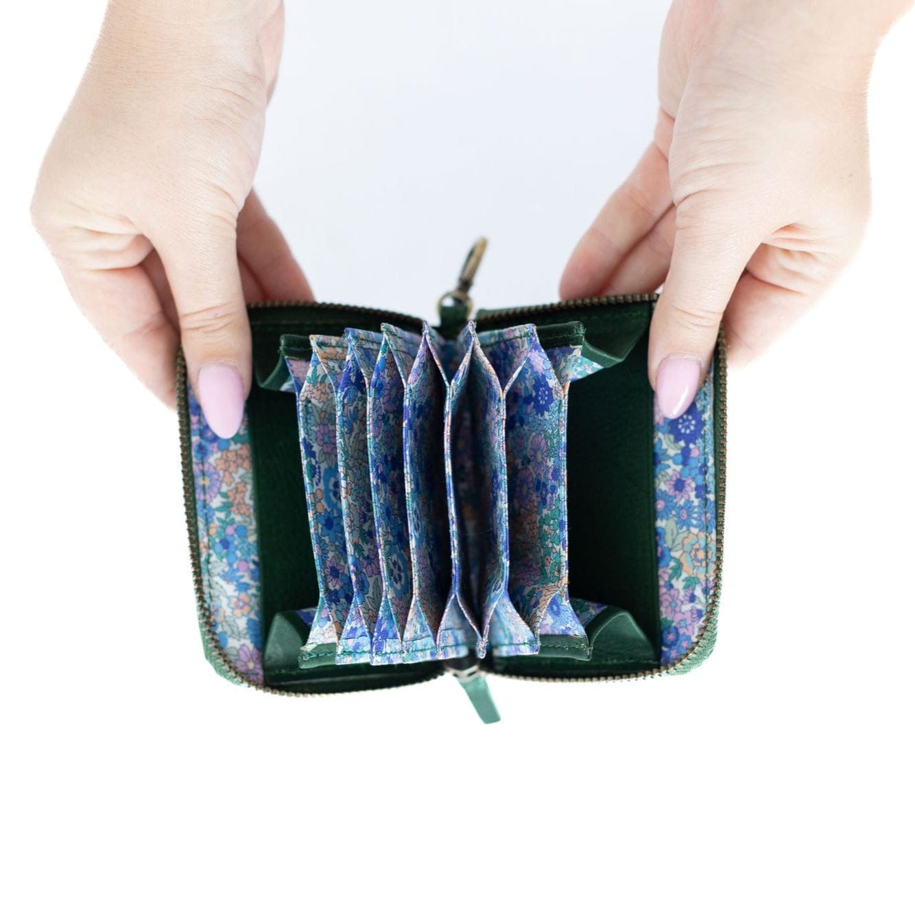 Morrison Accordion Card Holder - | Sapahn.