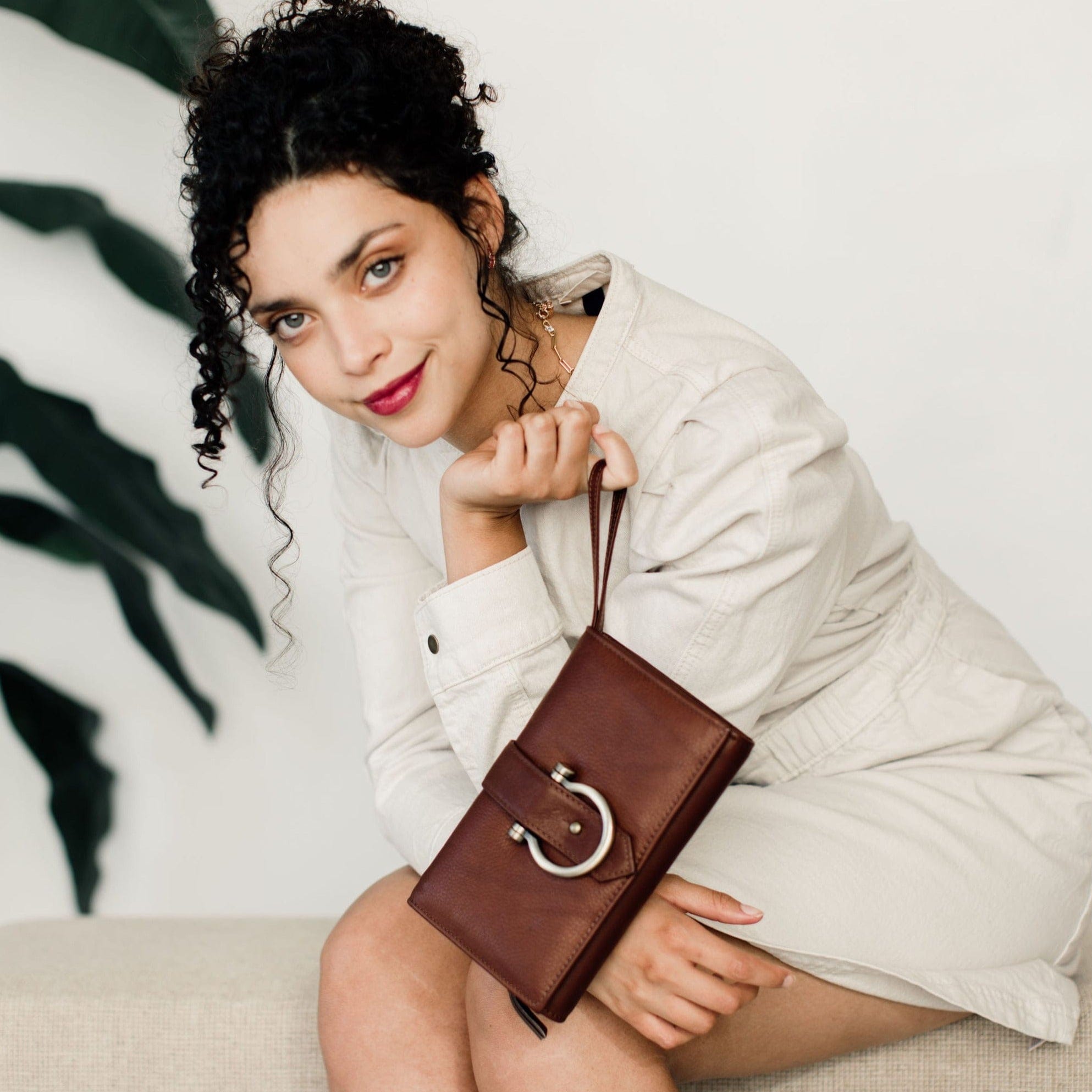 Retired Staney Crossbody -  | Sapahn.