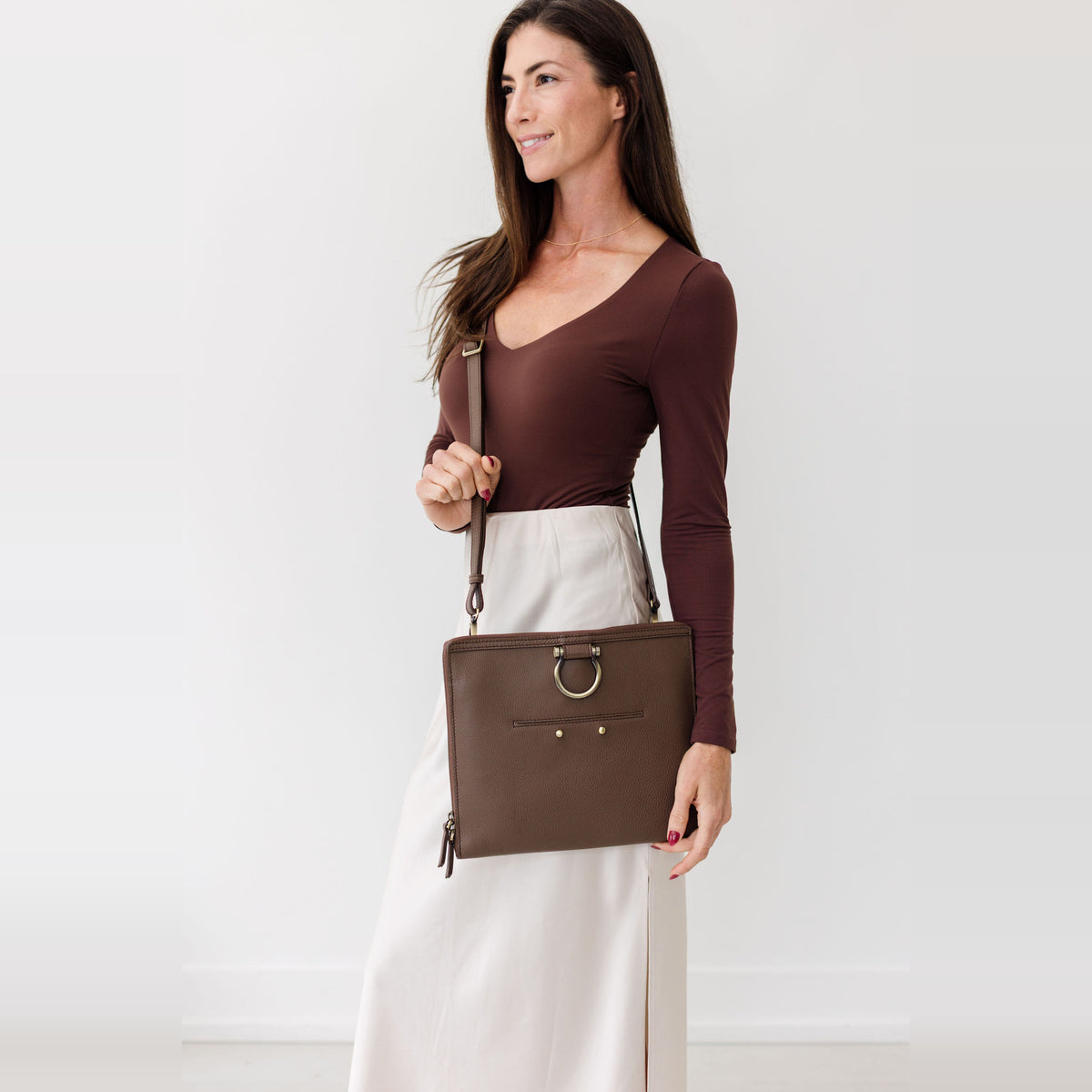 Sapahn M Crossbody in Toffee Oil Leather #Color_Toffee Oil Leather