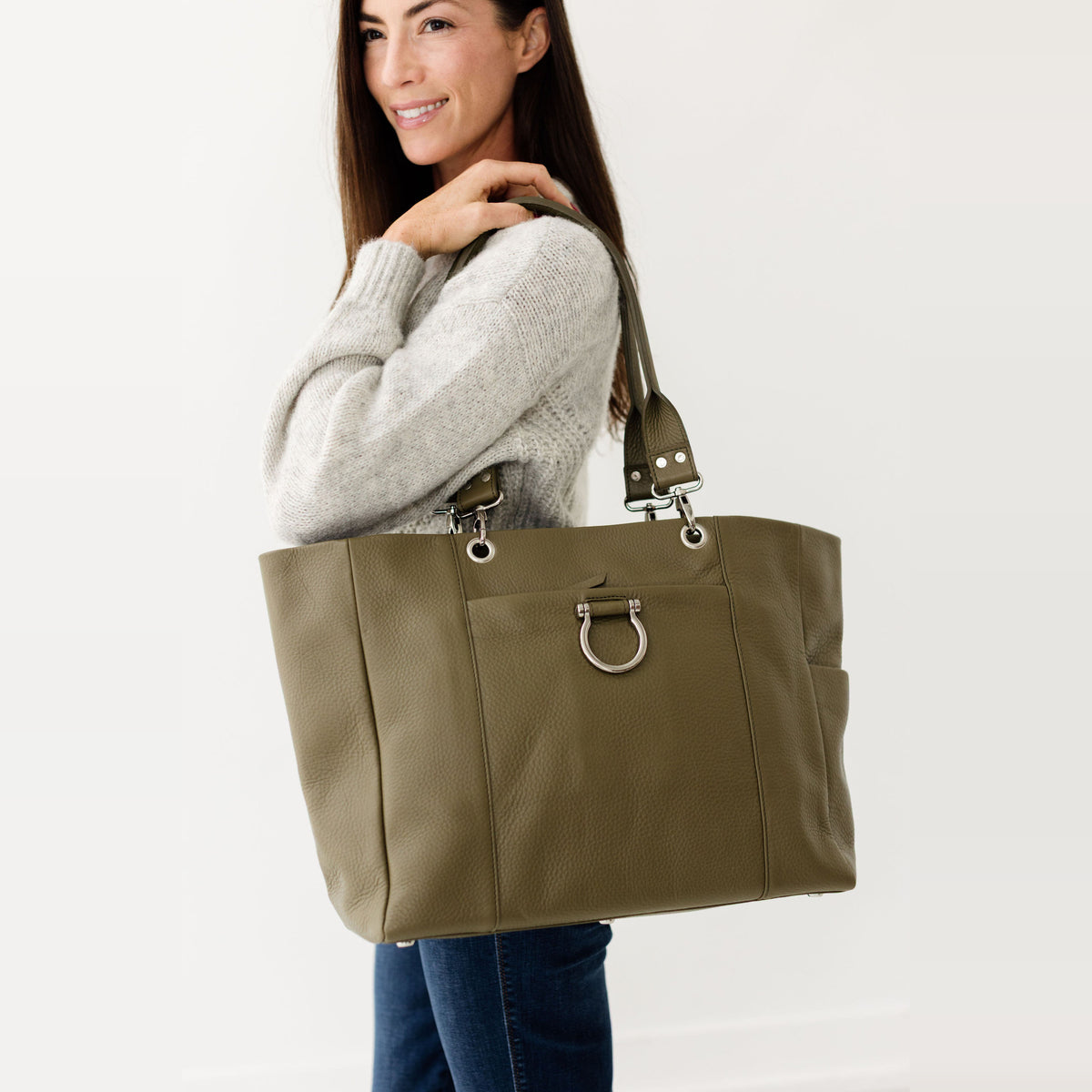 Sapahn Nora Tote Bag in Silver Olive Oil Leather #Color_Silver Olive Oil Leather